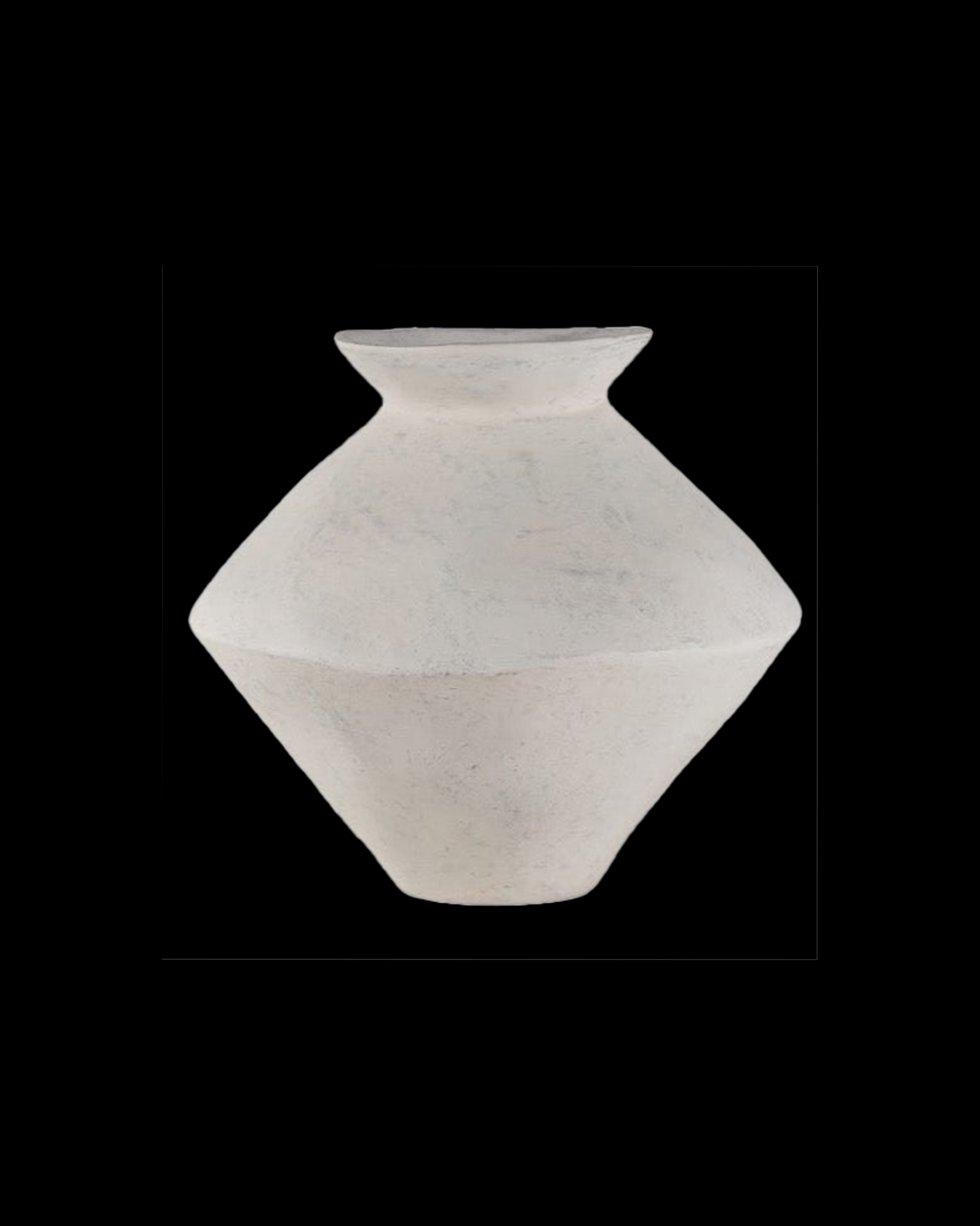 ANGULAR OFF-WHITE VESSEL MEDIUM | Off-White Palette