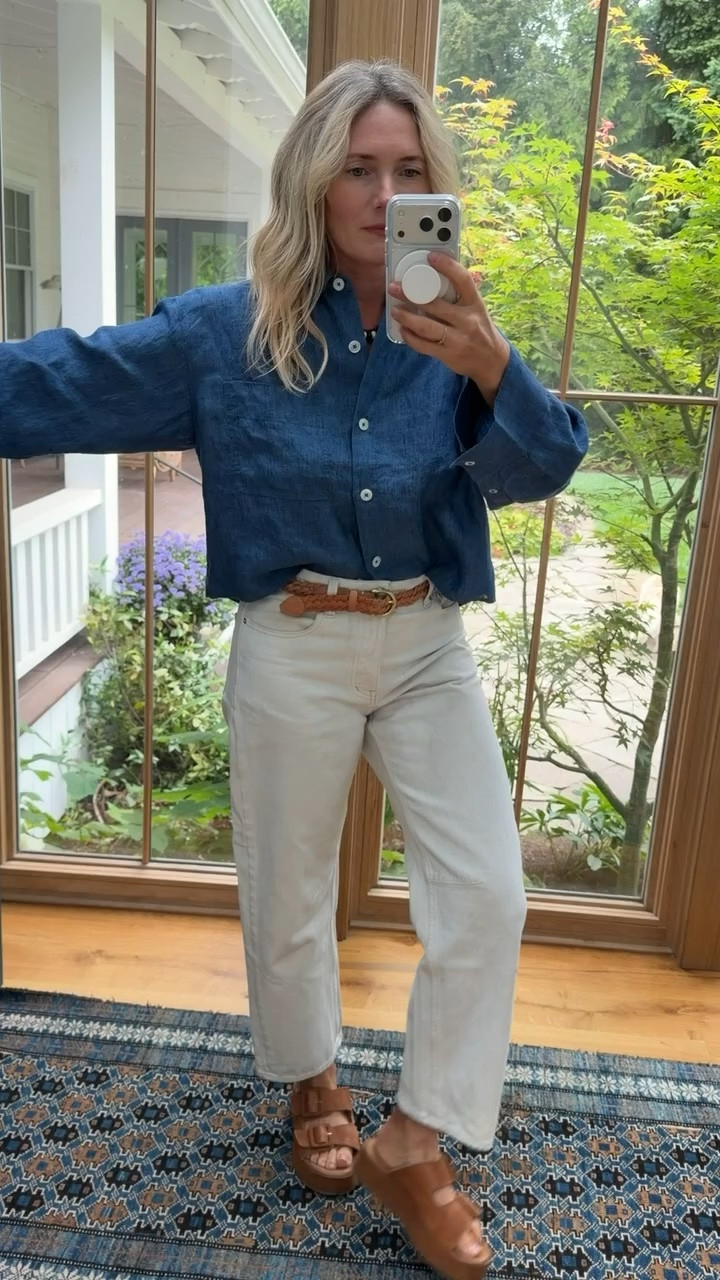 Blue button down is sooo good. Thick enough to drape well but not too thick to be hot. Excellent

#LTKootd #LTKgrwm #LTKmomlife