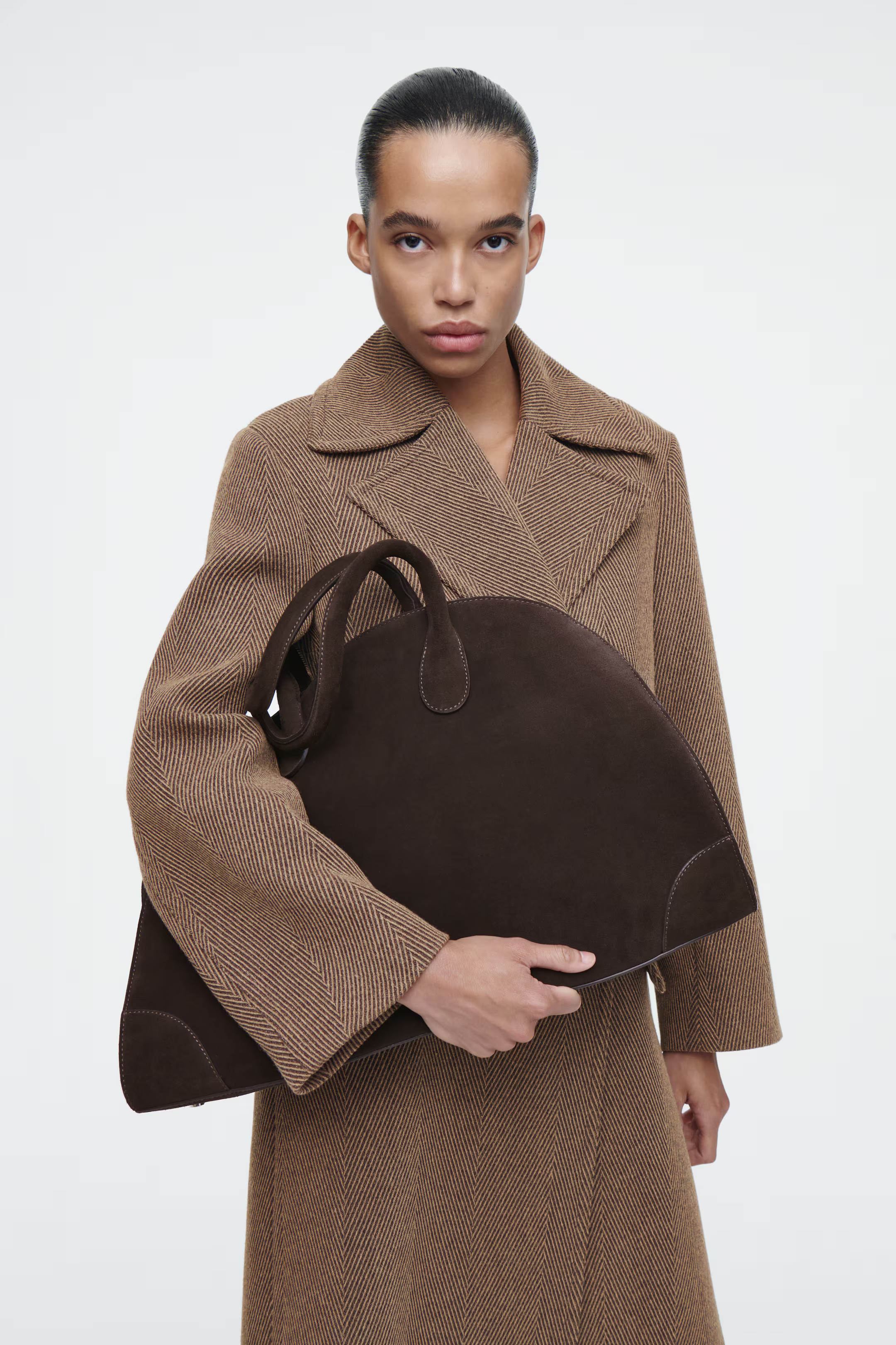 BOLSO BOWLING STUDIO DE PIEL - ANTE MARRÓN OSCURO - MUJER | H&M ES | H&M (FR, IT, ES, PT, BE)