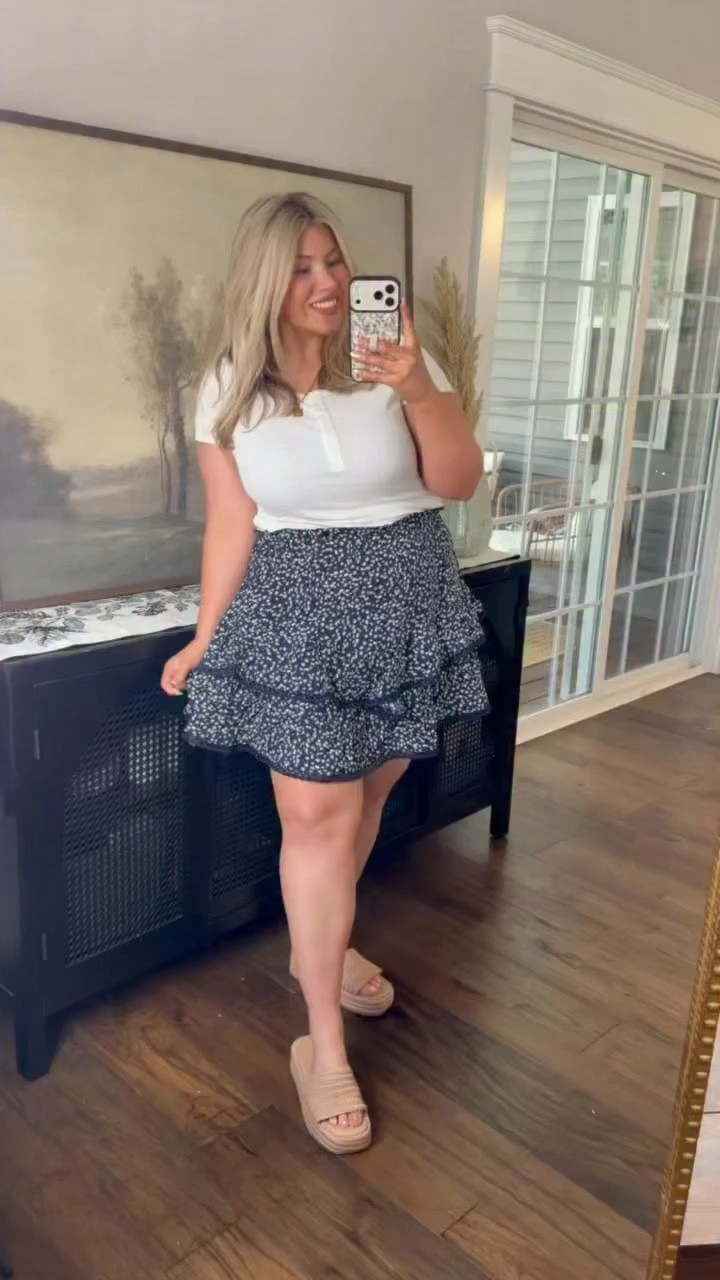 Okay but this skirt… I’m OBSESSED 🤍🌸 The cutest floral mini that’s flattering, comfy, and perfect for spring + summer 🙌🏼

#LTKootd #LTKMidsize #LTKmomlife