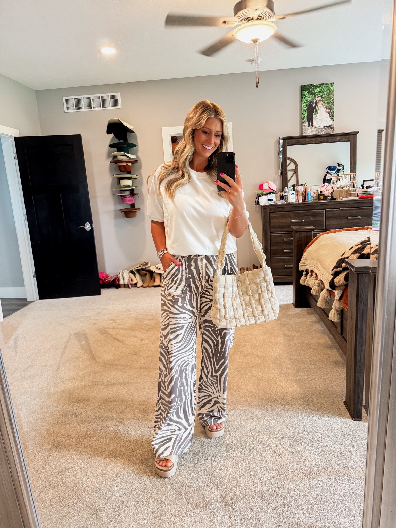 Hello trendy! How fun are these zebra pants?! Did you guess Walmart?? I’m in love!

#LTKootd #LTKMidsize