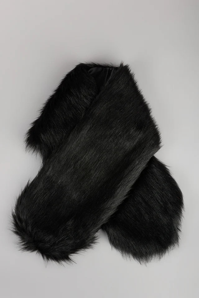 Ms. Diva Faux Fur Shawl | Windsor Stores