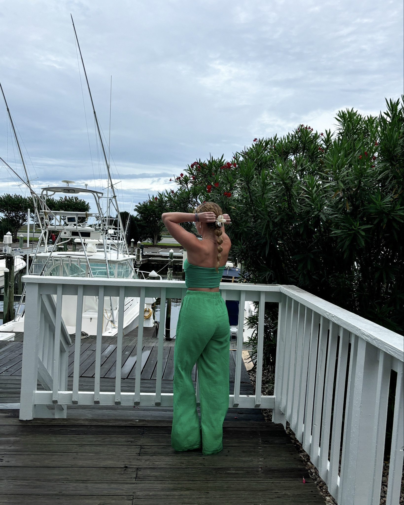 Emerald green linen vacay set, wearing a size small top & medium (high-waisted) pants. 5’5 for reference (pants are a little long but fit perf otherwise) 

#LTKStyleTip