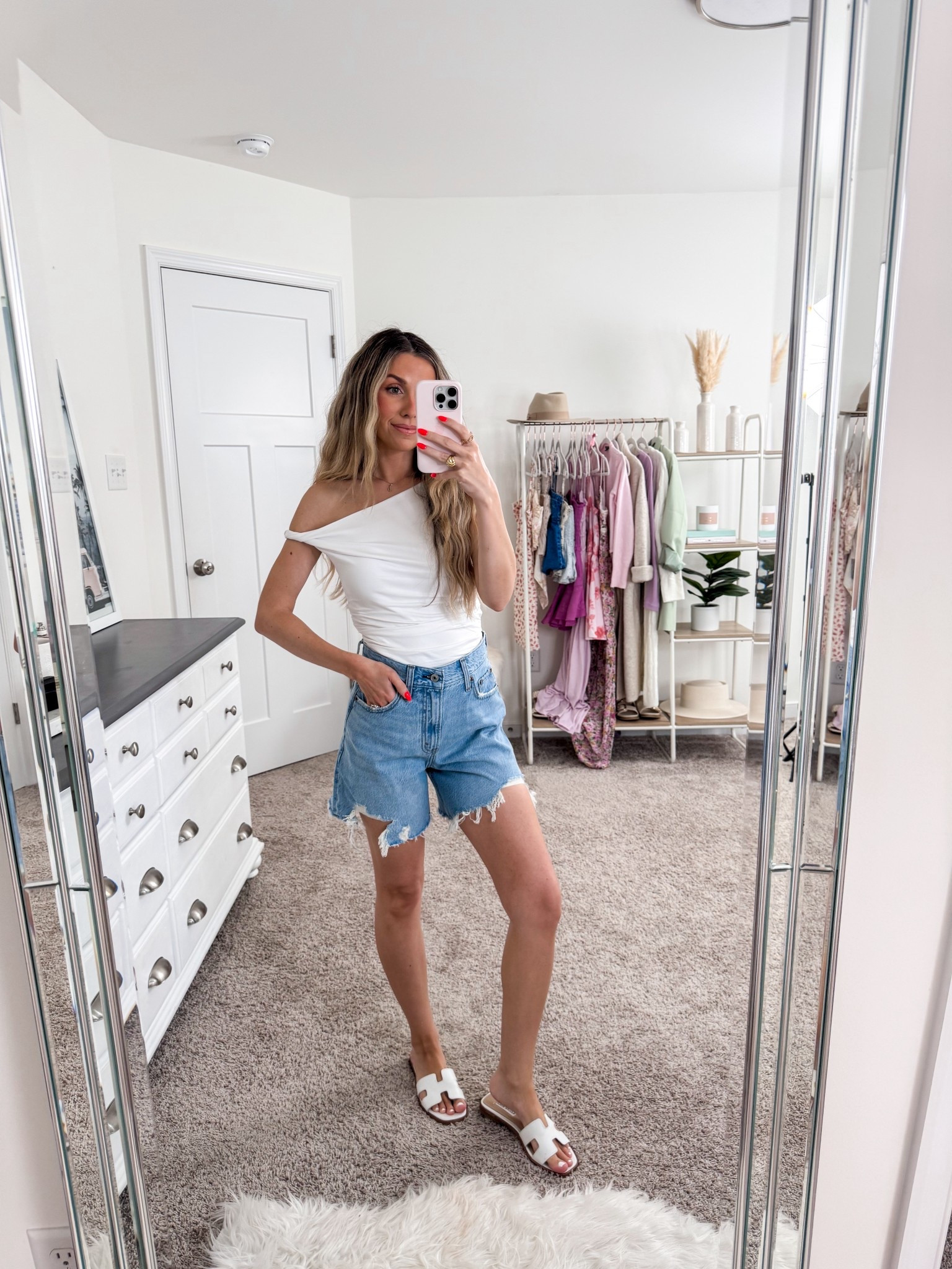 Top: xs || denim shorts: 24

#LTKFindsUnder100 #LTKFindsUnder50 #LTKStyleTip