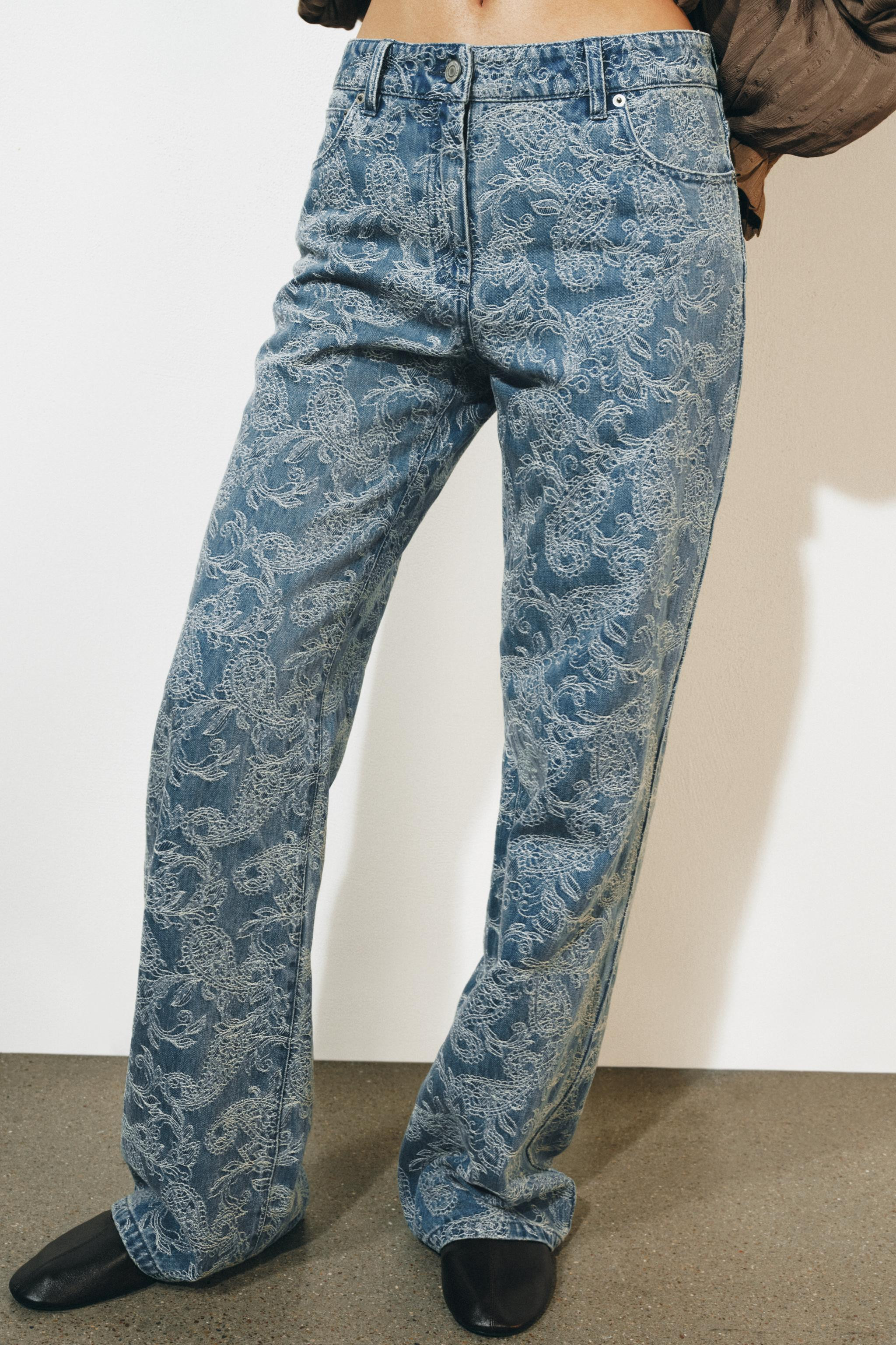 HIGH-WAIST - FLARE LEG - FULL LENGTHZARA WOMAN COLLECTIONHigh-waist jeans with belt loops. Five-p... | Zara DE