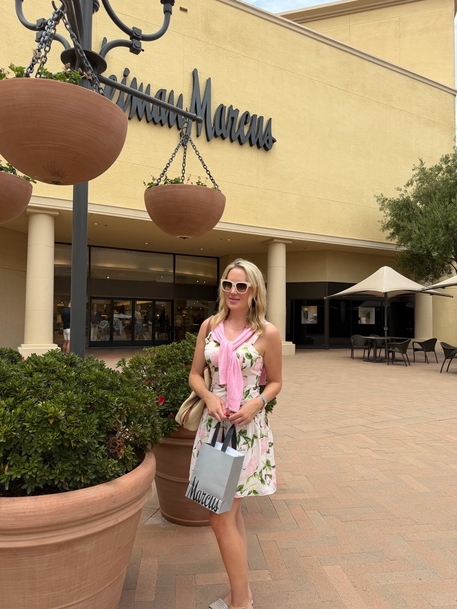 Had to splurge and get these unique Celine frames. Loving this ivory bone color frame. Simple, yet elevated. Shop my whole look here💕

#LTKmomlife #LTKdayinmylife #LTKOver40