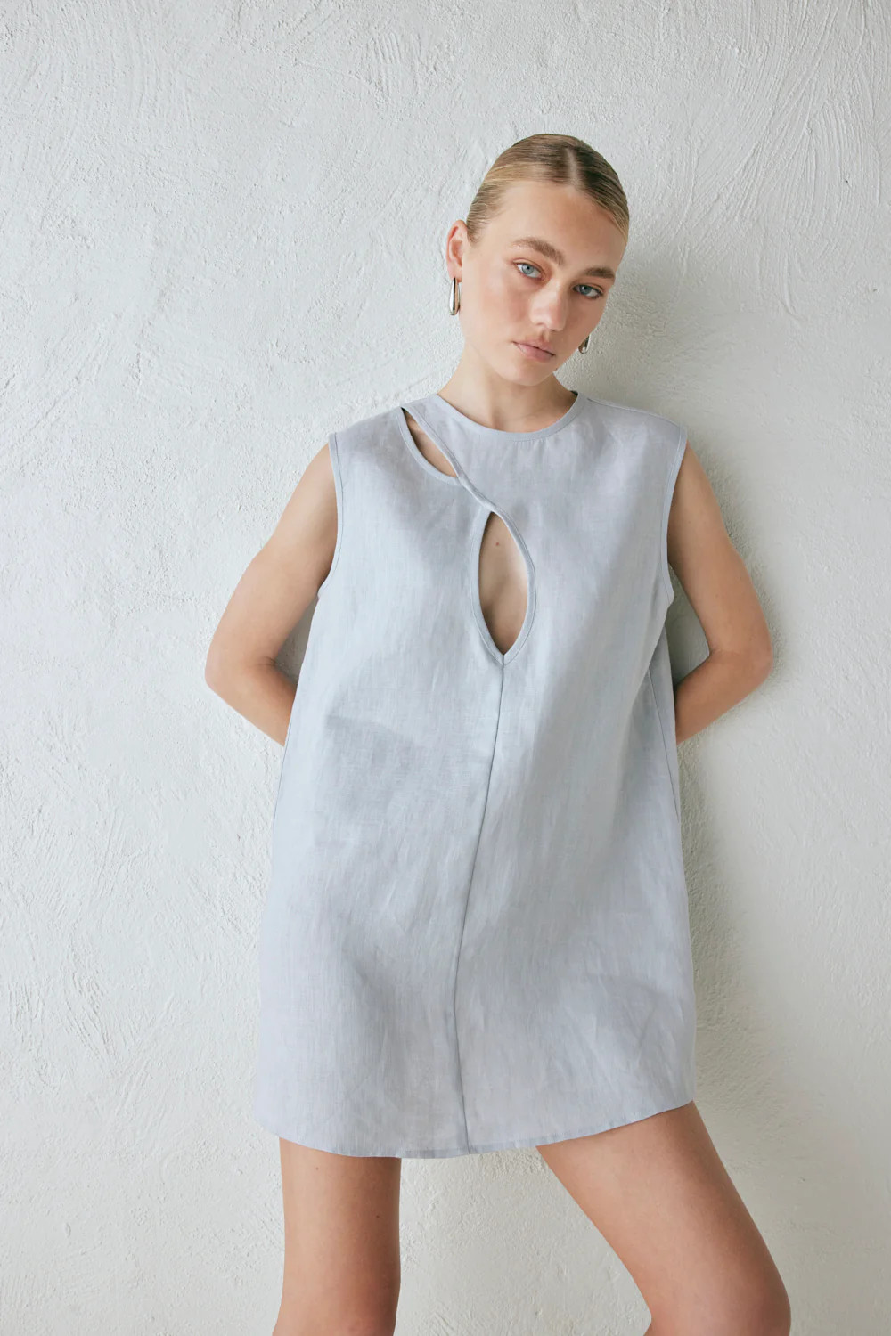 Yuri Linen Mini Dress Powder | VRG Grl