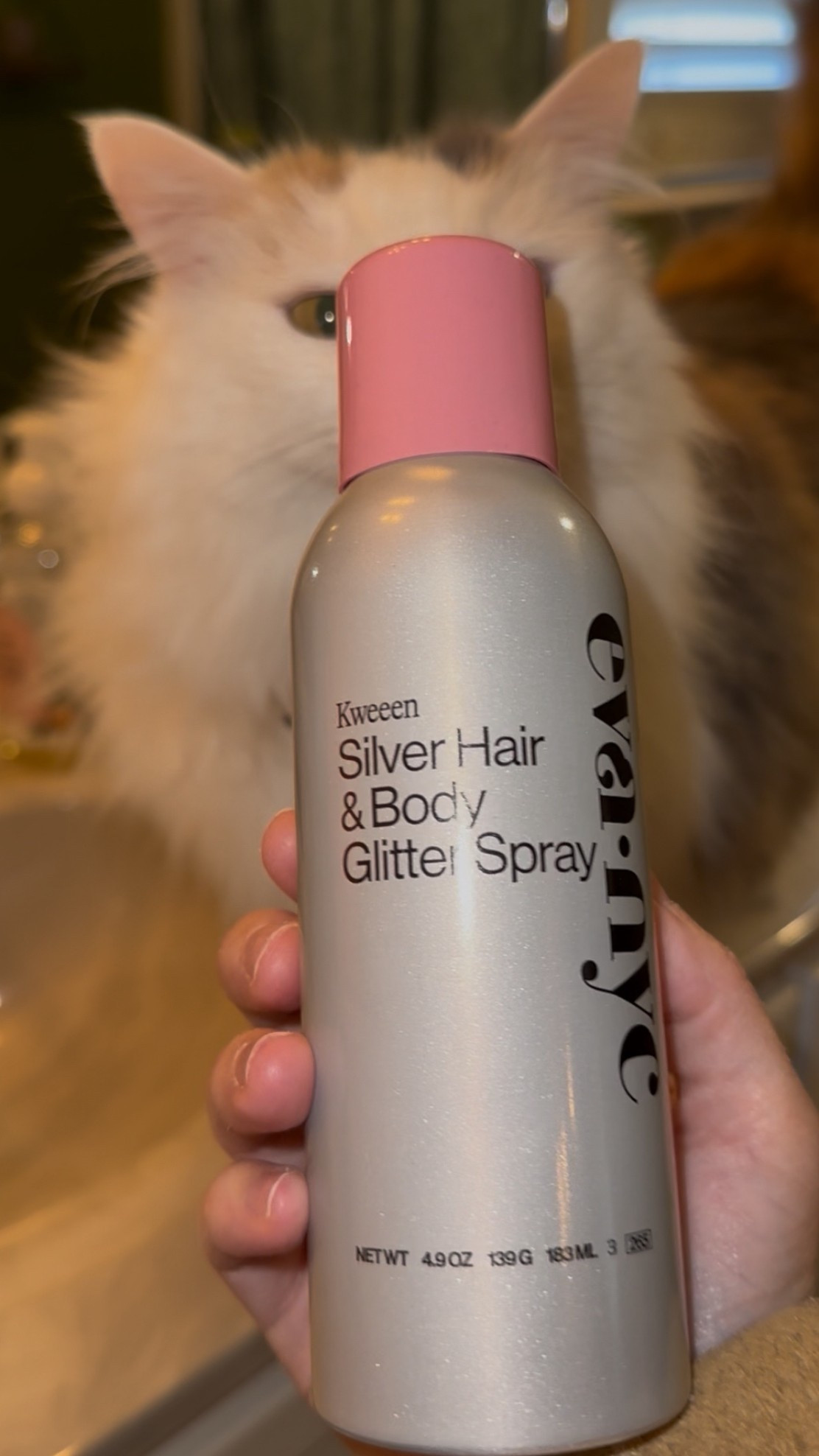 It’s soooo pretty!! Adds a little bit of fun/ whimsy to your hair 💗✨