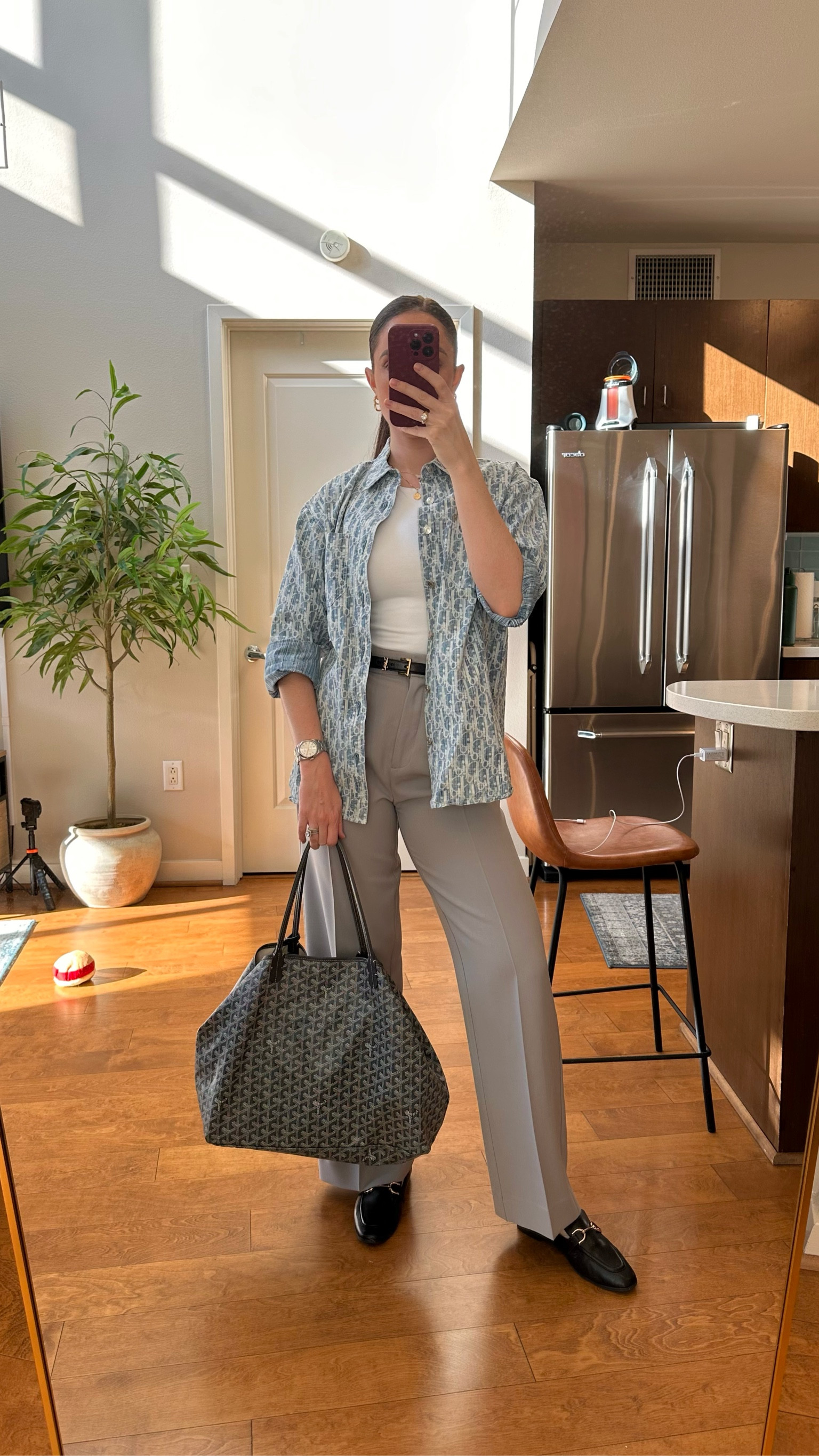 Pleated dress pants 26R
Seamless bodysuit S
Black loafers 7.5
YSL belt 
Goyard St. Louis
Jean shirt

#LTKShoeCrush #LTKFindsUnder100 #LTKSaleAlert