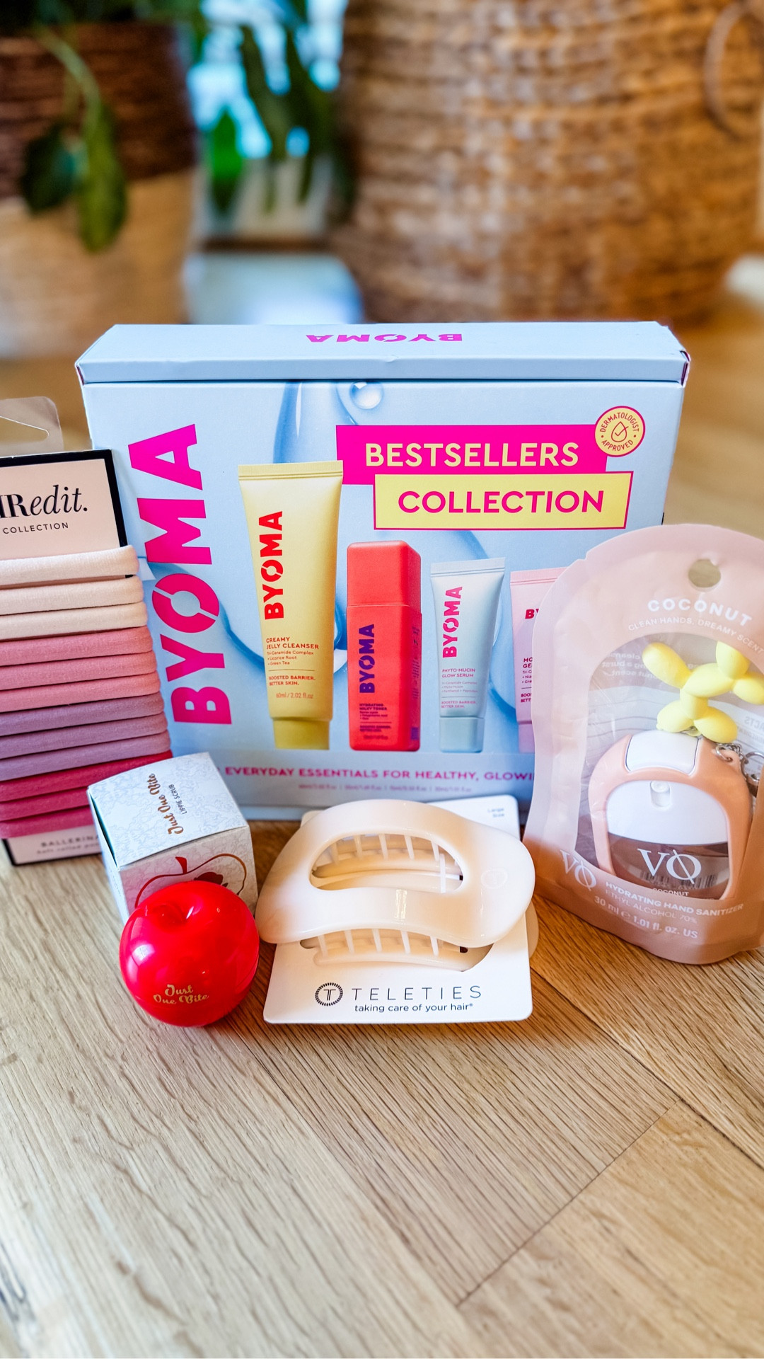 Target Haul 🎯 

Skincare
Athletic clothes
Fitness
Hair accessories 
Hand Sanitizer keychainn
Toys 

#LTKmomlife #LTKdayinmylife #LTKselfcare