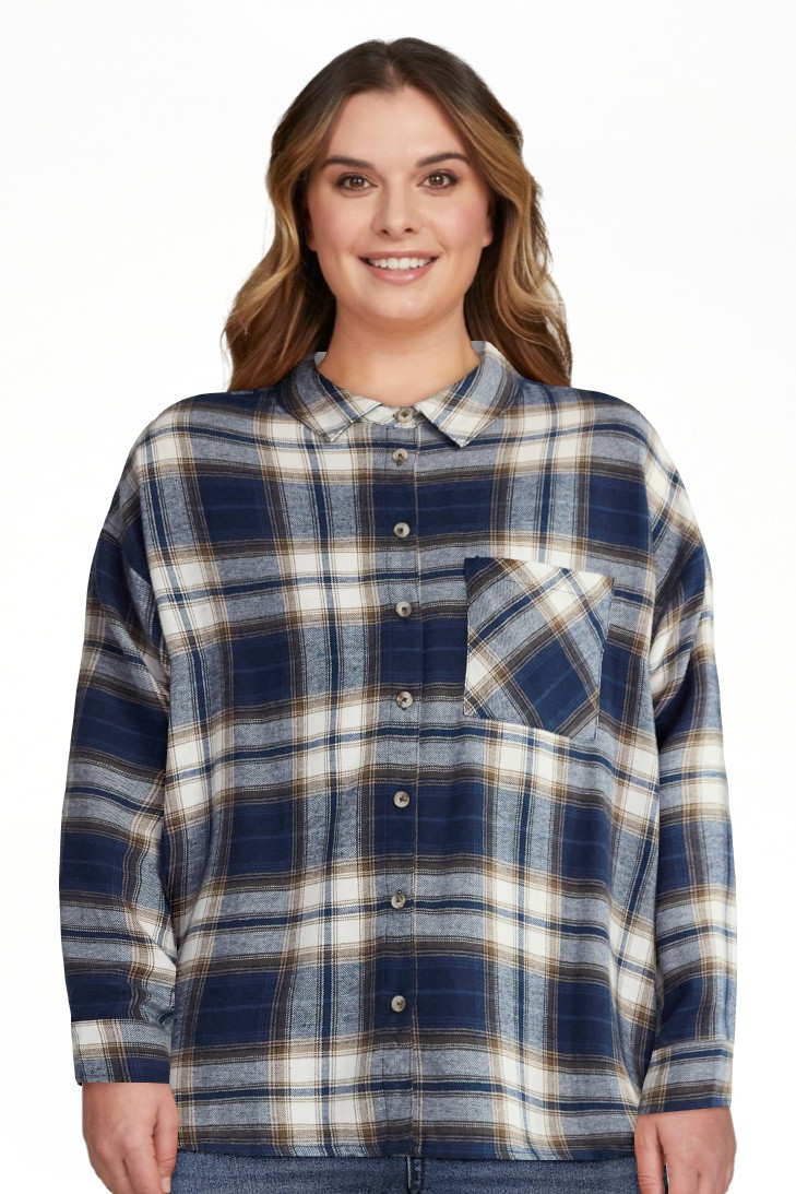 No Boundaries Slouchy Flannel Shirt with Side Pockets, Women's | Walmart (US)