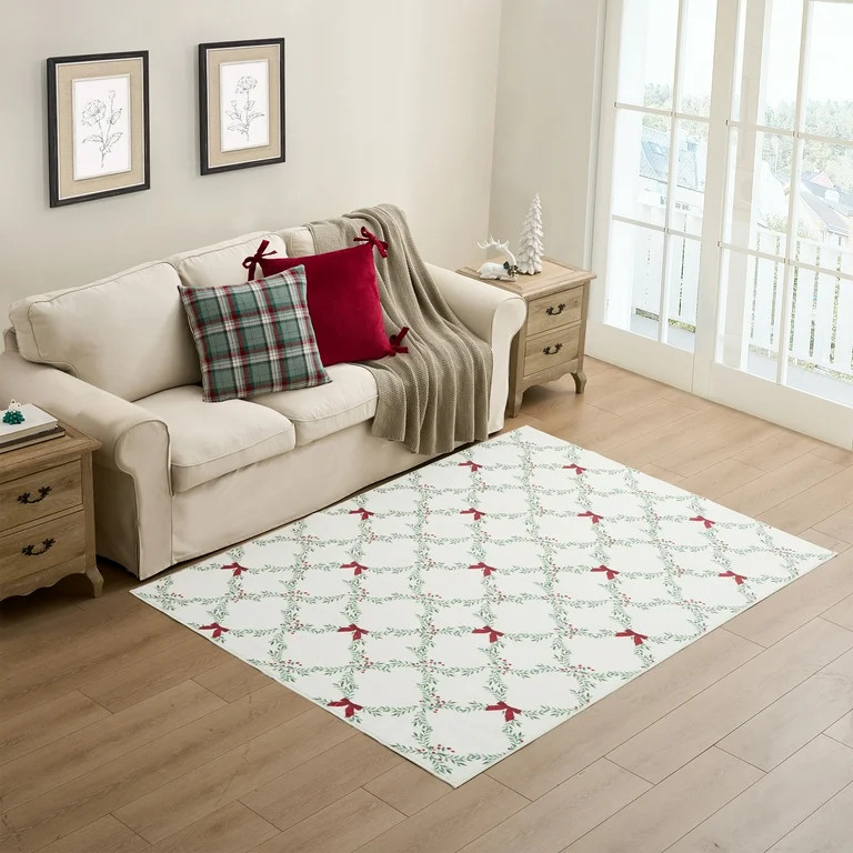 My Texas House White/Green Wreath Faux Fur Washable Indoor Area Rug, 5' x 7' | Walmart (US)