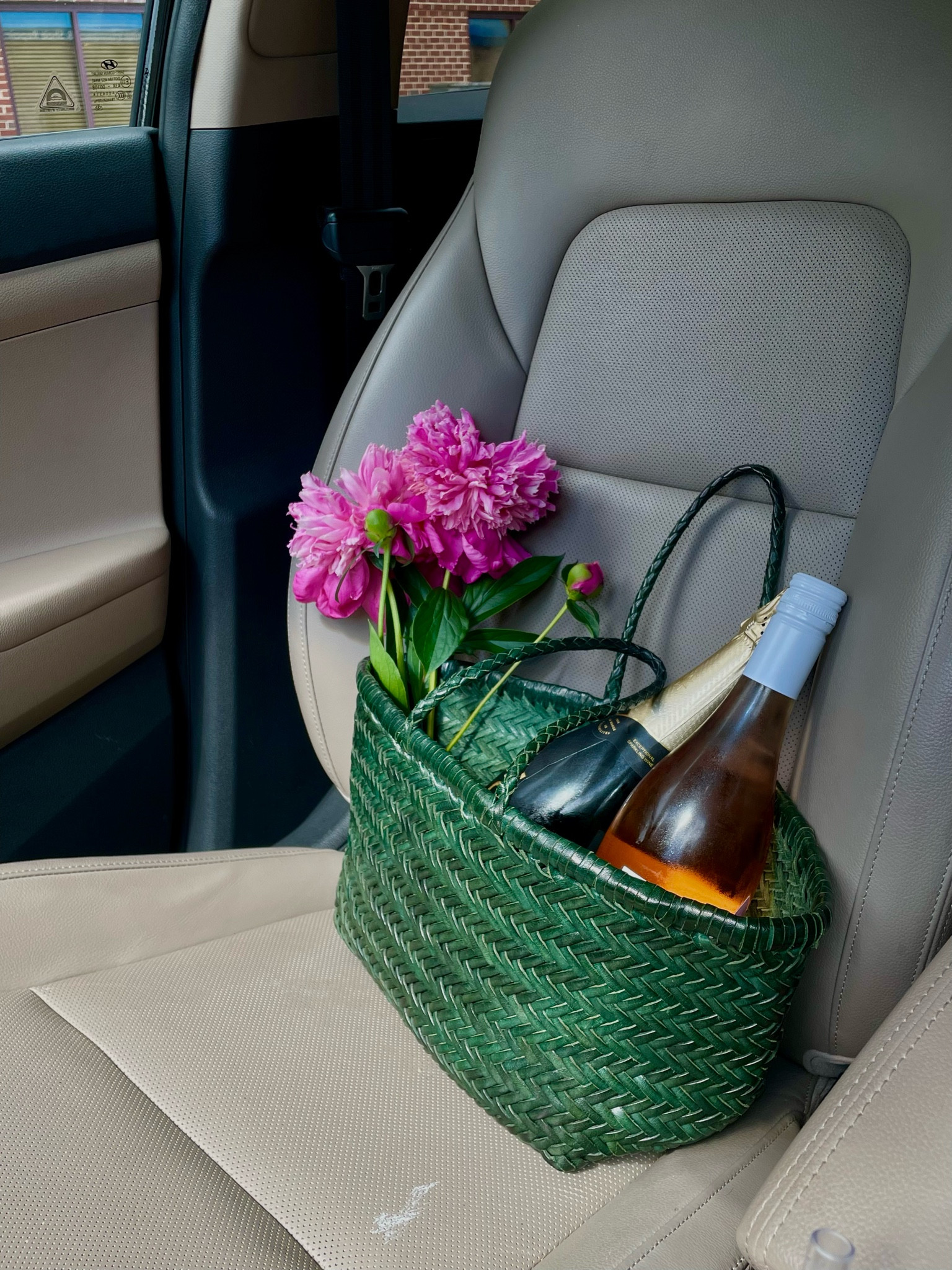 Favorite spring bag- perfect for packing for travel 

#LTKItBag #LTKSeasonal #LTKTravel