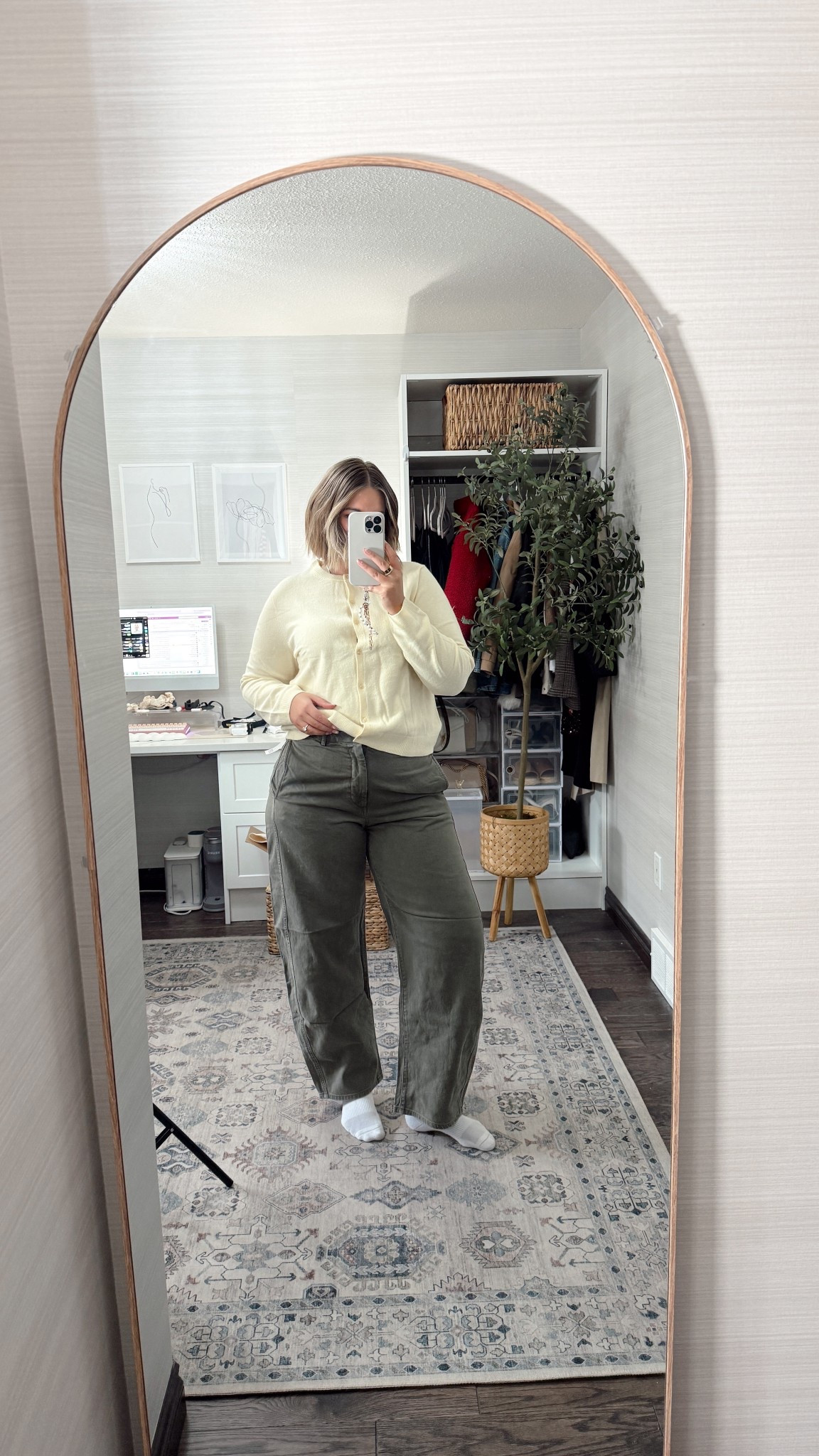 My gap order just arrived!! Lots of cutie spring new arrivals!! I’m wearing a size large / 12 in everything and a tall in the all of the denim!! ** Use code: ADDON, SALEDAY, and GREAT for more $ off!!

#LTKspringtrends #LTKSpringSale #LTKootd