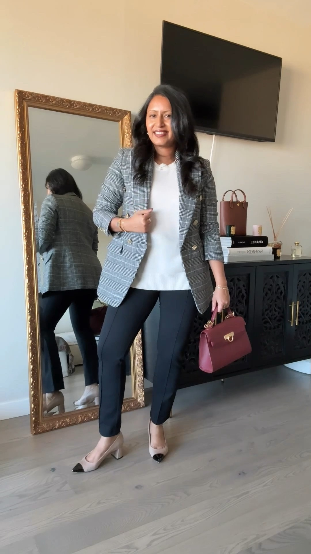 Styling my new Aritzia cashmere knit top with black trouser leggings paired with my Banana Republic plaid blazer. 

#LTKStyleTip #LTKWorkwear #LTKOver40