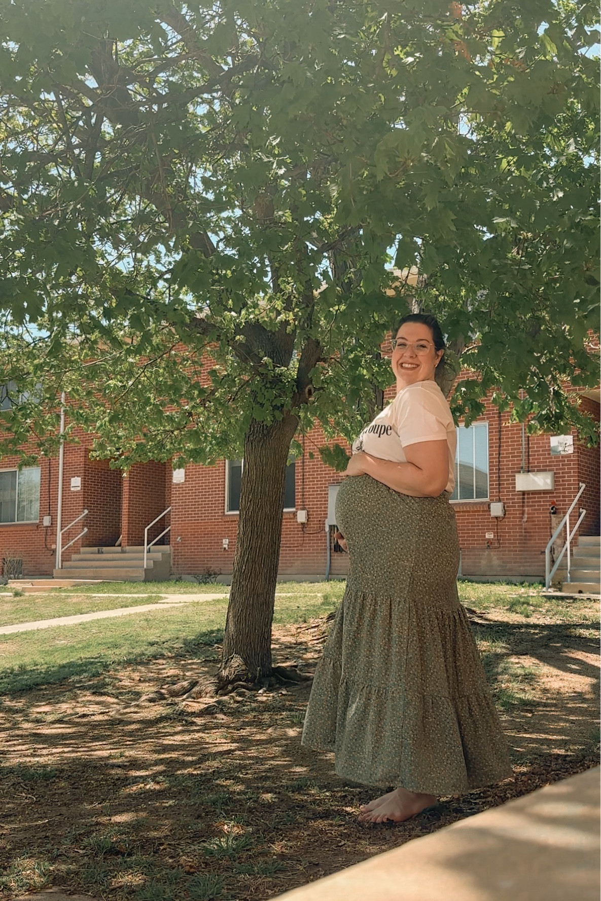 Midsize maternity outfit for pregnant women

#LTKBump #LTKMidsize #LTKStyleTip