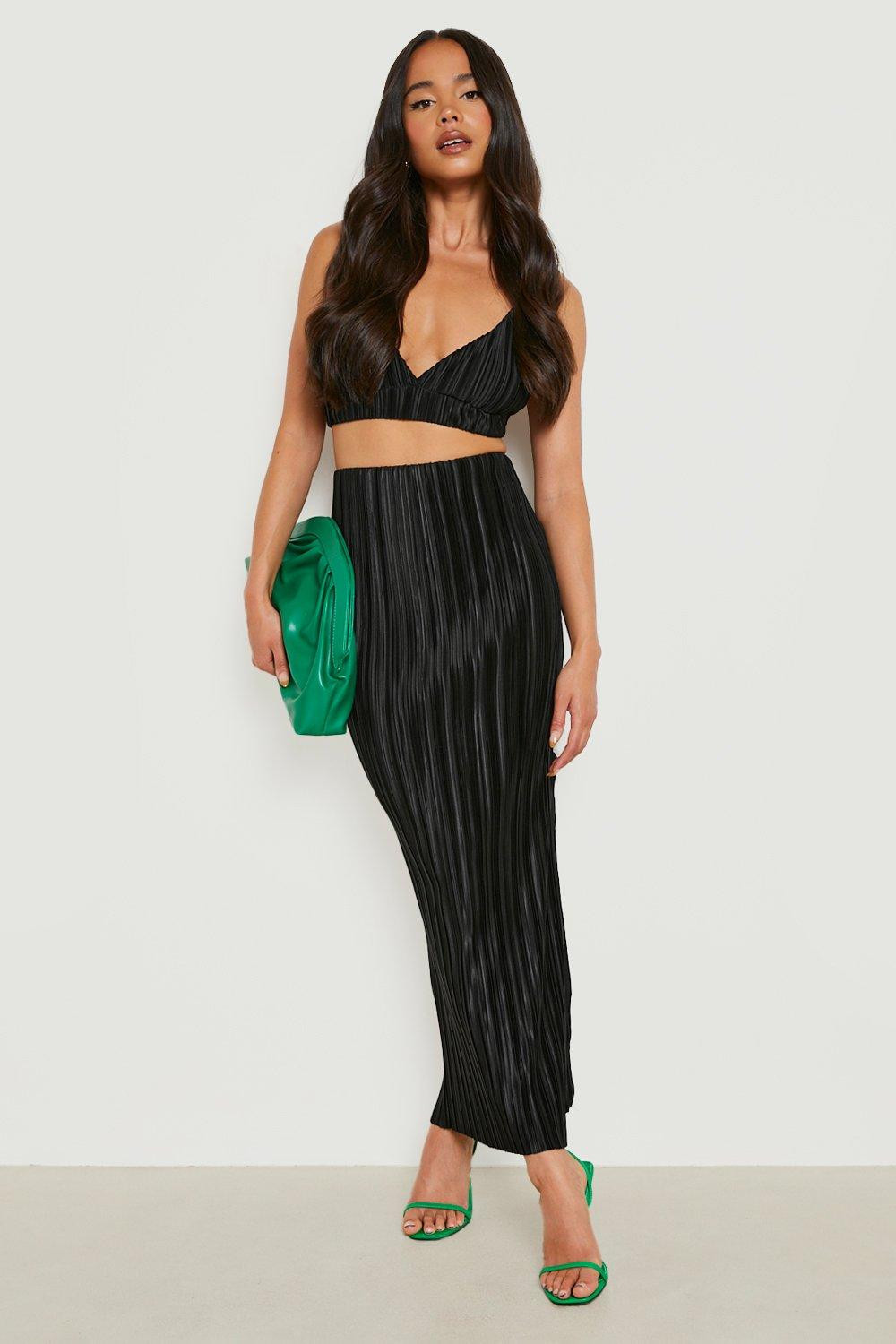 Womens Petite Plisse Maxi Skirt - Black - 4 | Boohoo.com (US & CA)