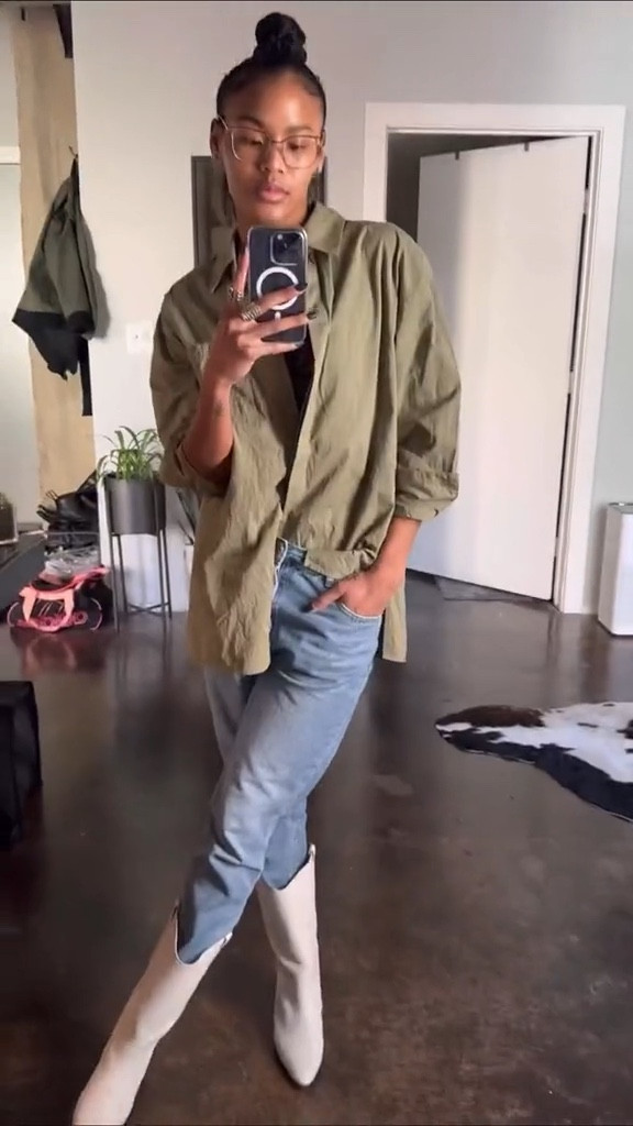 everyday essentials 

I love to be comfy when I’m out & about. What better way than with an oversized shirt & slouchy denim? I add stylish frames, rings, & statement shoes to make it fashion. 



#LTKshoecrush #LTKunder100 #LTKstyletip