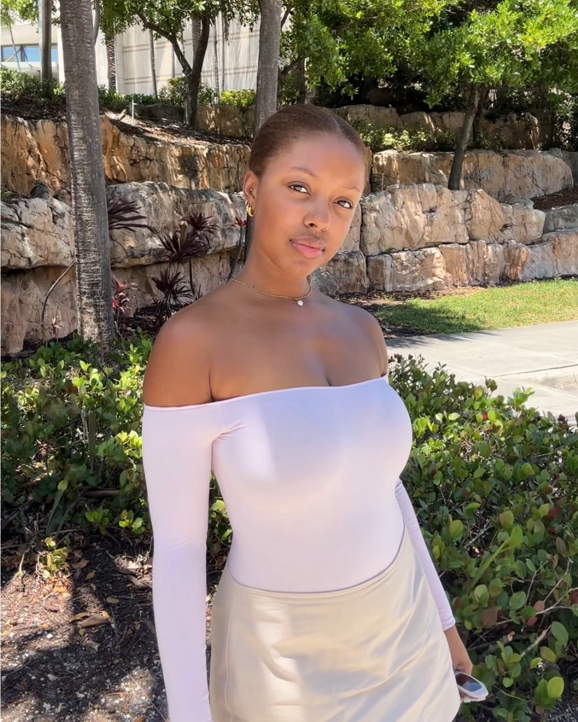 Friday running errands outfit 🩷

#LTKfindsunder100 #LTKstyletip