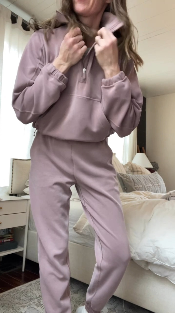 Soft stream jogger set from LuLuLemon. I’m wearing size 6 in both. So cozy and perfect for a cold day! 

#LTKActive #LTKOver40 #LTKStyleTip