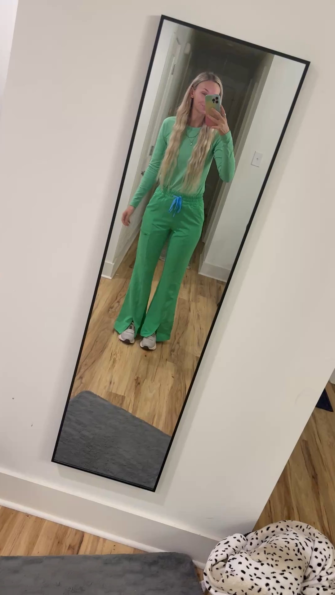 Last set of new scrubs from figs in this order! Wearing a small tall in the pant and a medium in this under scrub! Tall girl fashion, medical school, medical student fashion! 

#LTKWorkwear #LTKStyleTip #LTKSeasonal