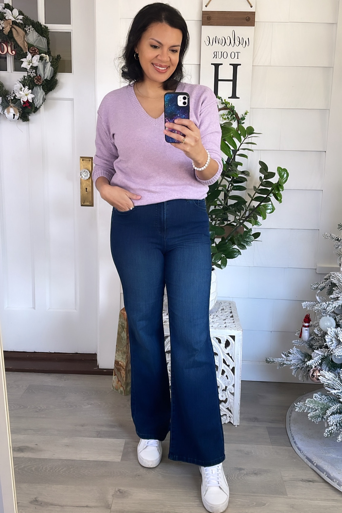 Winter basics, everyday sweater and flare jeans. Casual winter outfit 

#LTKfindsunder50 #LTKmidsize #LTKstyletip