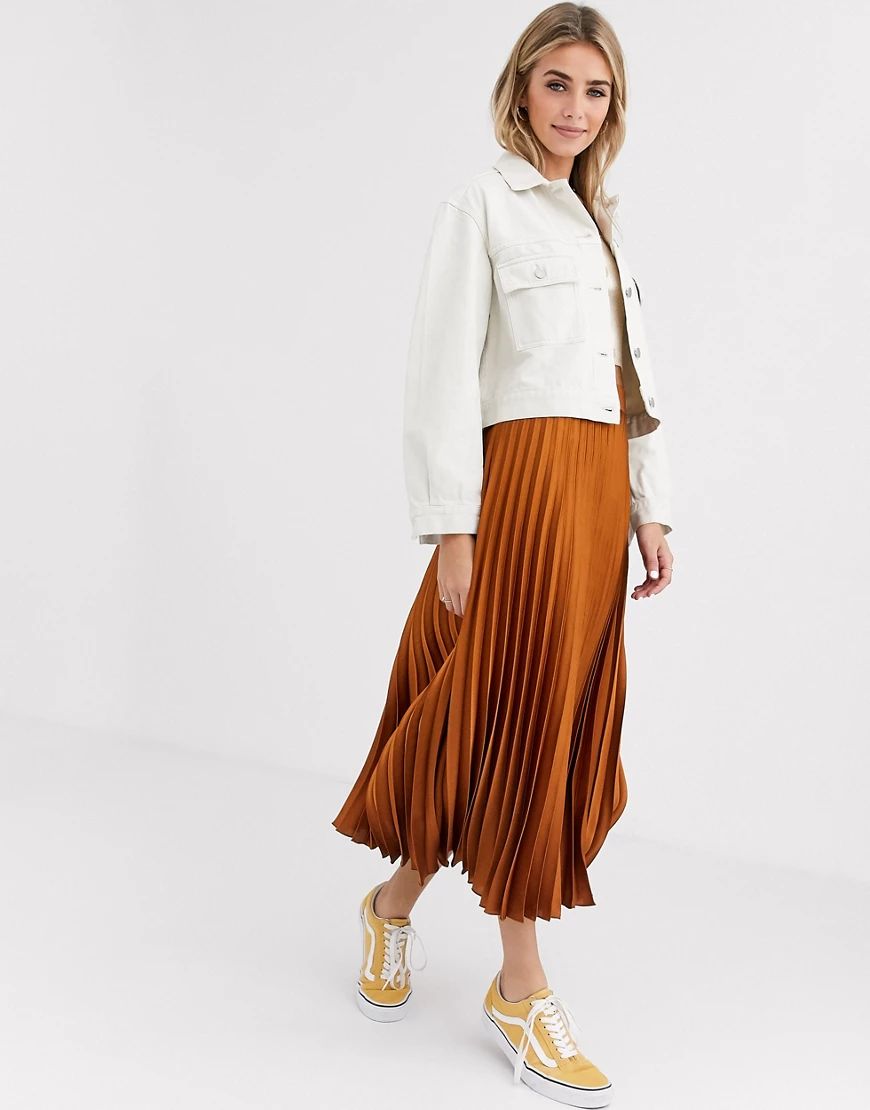 New Look satin pleated midi skirt in rust-Red | ASOS (Global)