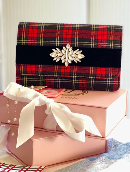 Holiday tartan clutch, holiday jewelry, handbags perfect for all your holiday party looks!

#tartanbag #tartanclutch #tartanbag #plaidclutch #redtartan #holidayclutch #holidayjewelry #lisilerch #holidayoutfit

#LTKGiftGuide #LTKCyberweek #LTKHoliday