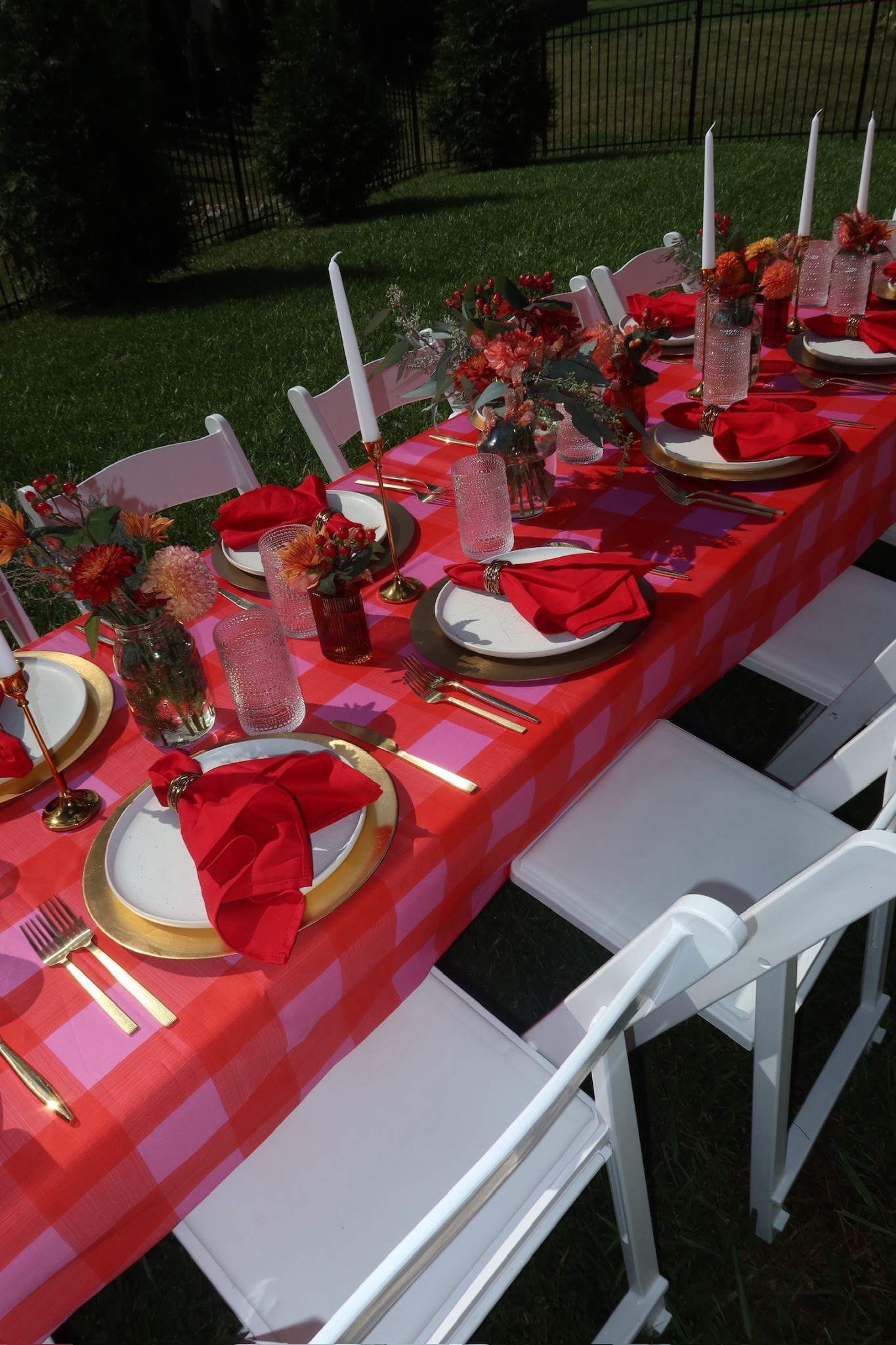 The apple of her eye, bridal shower 🍎🧺🌸

The cutest brunch to celebrate our girl getting married! We all worked so hard & contributed to make this beautiful table happen. 👏🏼

Linked similar stuff to as much as I could! 