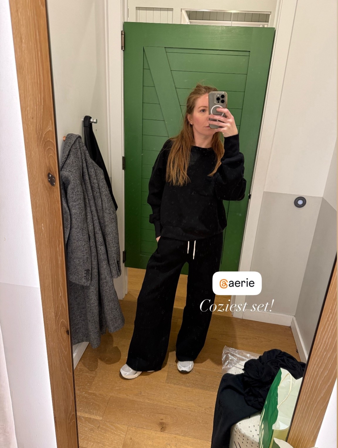 Wearing a small in both ☁️ 

#aerie #aeriecanada #loungewear #widelegjoggers #sweatsuit #tracksuit 

#LTKtravel #LTKstyletip #LTKcanada