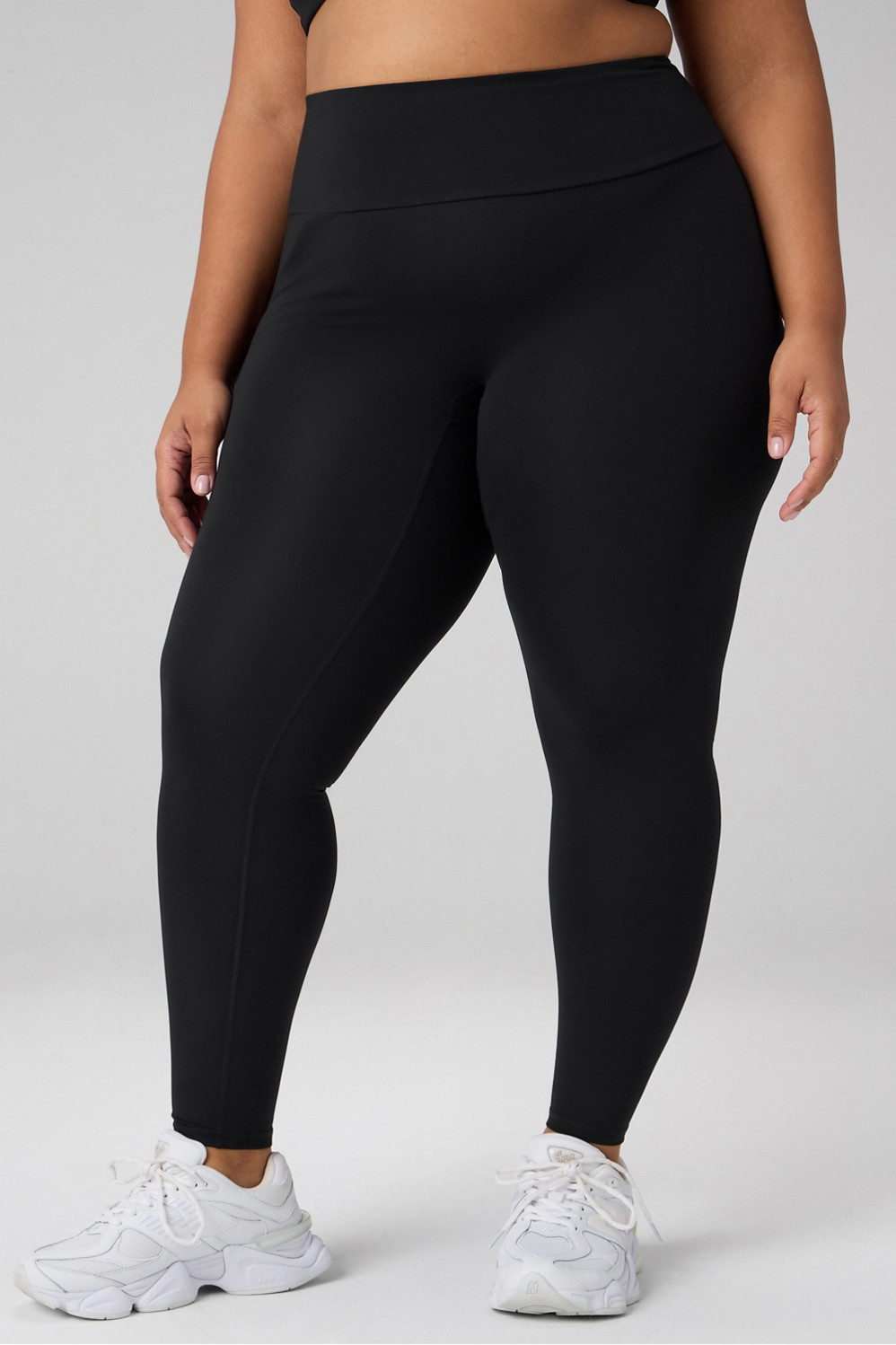Booty Scrunch PureLuxe V-Back Legging | Fabletics