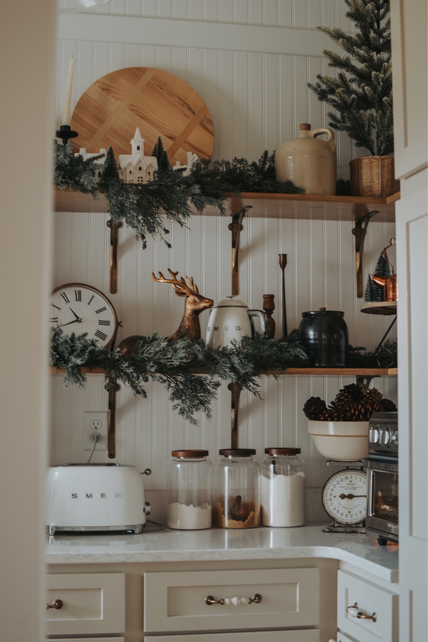 A mix of thrifted & new 🌲 


#LTKHoliday #LTKhome