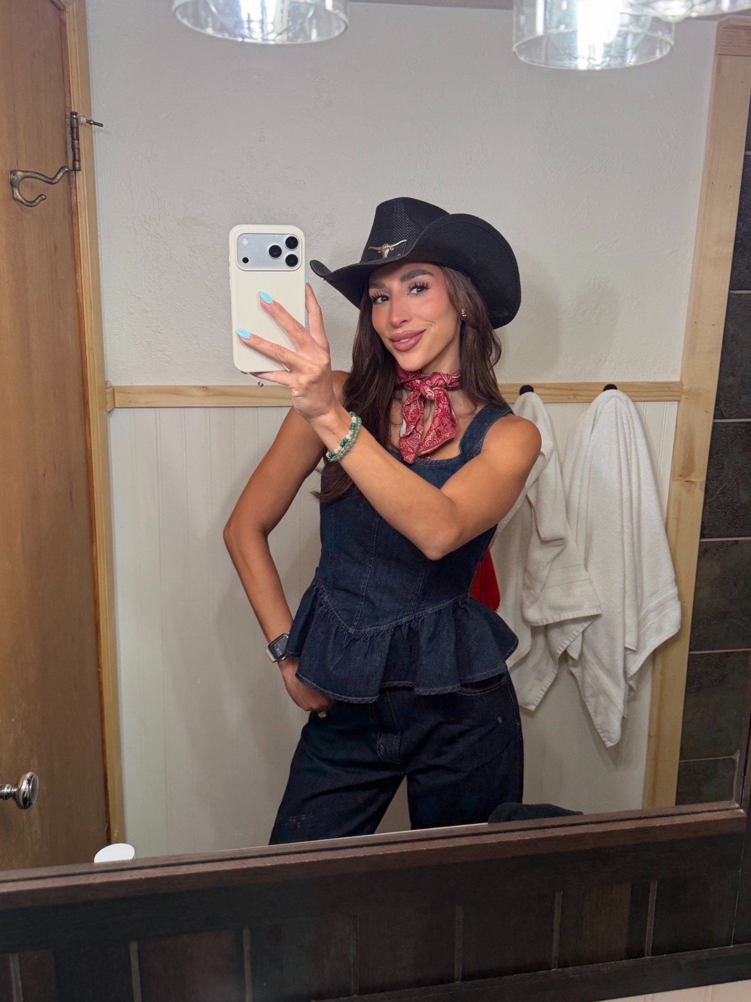 Western wear for our Colorado horseback ride #levis #jeans #western #horsebackride

#LTKdayinmylife #LTKTravel #LTKgrwm