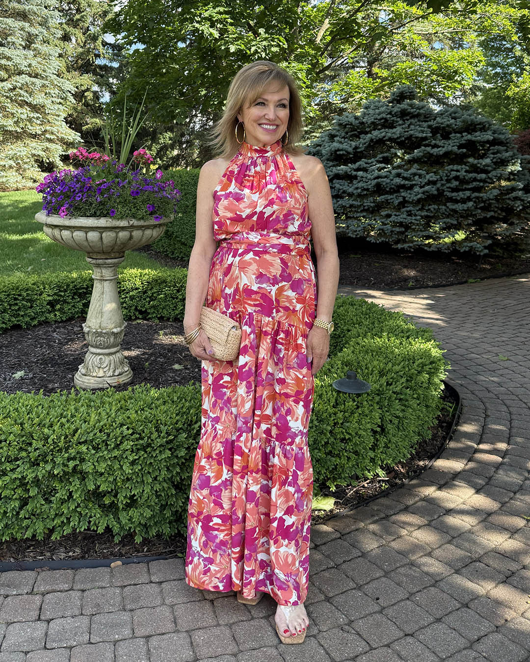 This dress is just beautiful - but the reason I bought it was for the colors. Let me explain.

Being trained in color analysis, I take what colors I wear seriously. But I also believe that you should wear what you like, and there are ways to do that.

For me, I love orange, but it just isn’t that flattering on me - but pink is. So finding this print with night pink and orange is the perfect solution.
It’s a strategy you can apply too. If there is a color you love but just doesn’t make you look your best on it’s own - pair it with a color that looks great (and you also love)

Dress is from @Petal & Pup and sold at @Macys