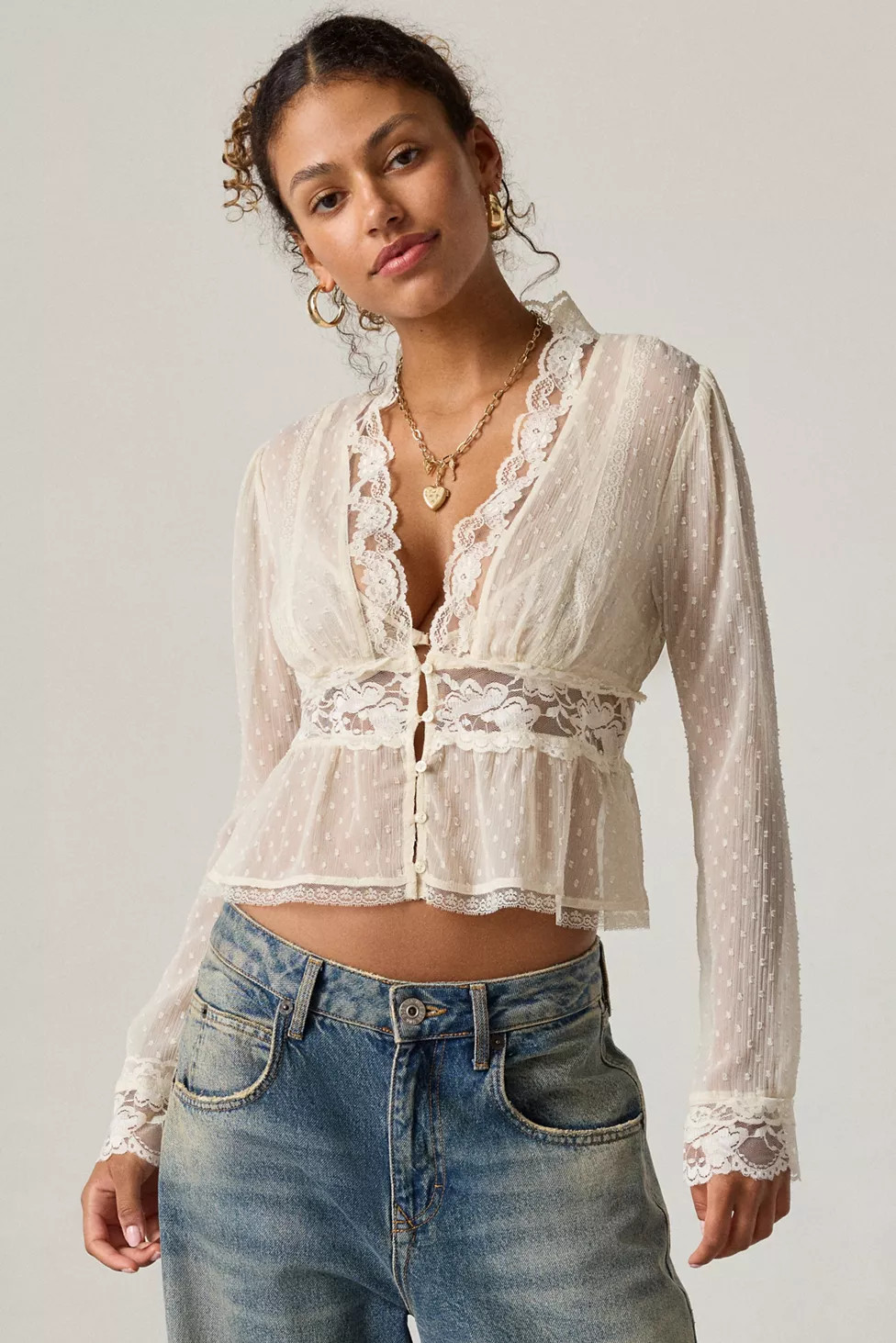 Kimchi Blue Dolly Sheer Swiss Dot Lace Trim Babydoll Blouse | Urban Outfitters (US and RoW)