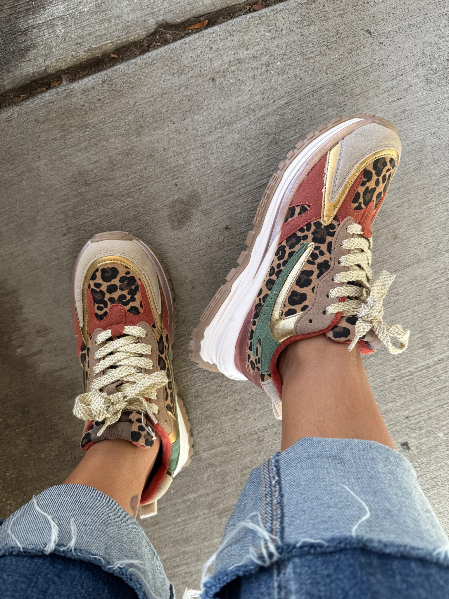 I’m obsessed with my new sneakers from DSW - size up,  I’m normally a size 8 and I got these in an 8.5 and they fit perfectly.  And right now DSW is having a big sale so you can save extra money 



#LTKFindsUnder100 #LTKShoeCrush #LTKSaleAlert