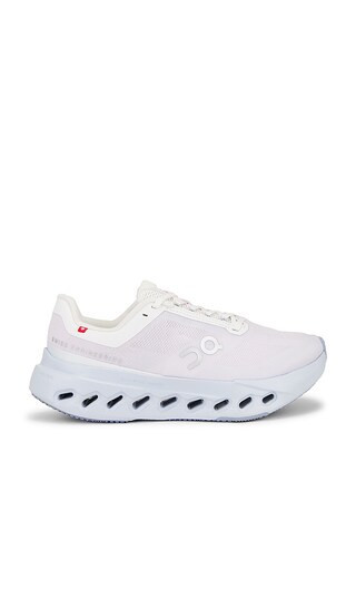 On Cloudsurfer Next Sneaker in Pink. - size 8.5 | Revolve Clothing (Global)