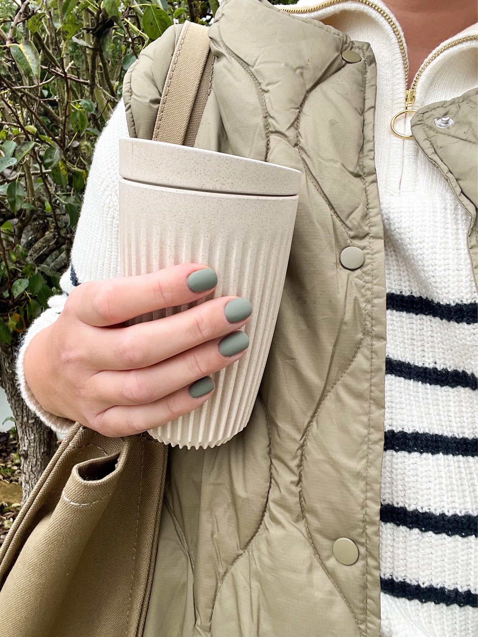 Huskee in hand 🤚 

#LTKbeauty #LTKSeasonal #LTKunder50