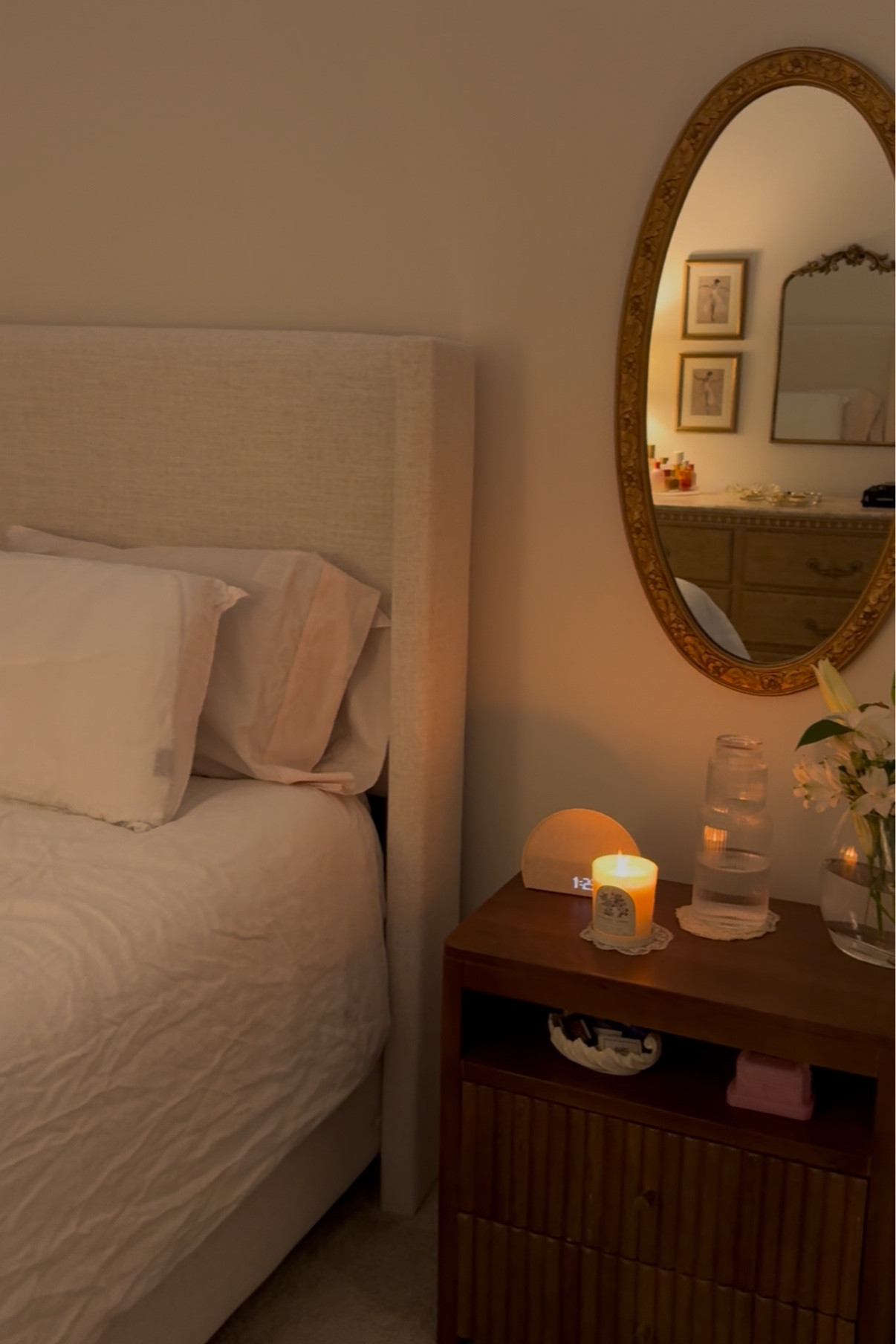 bedframe & bedroom decor 🤍