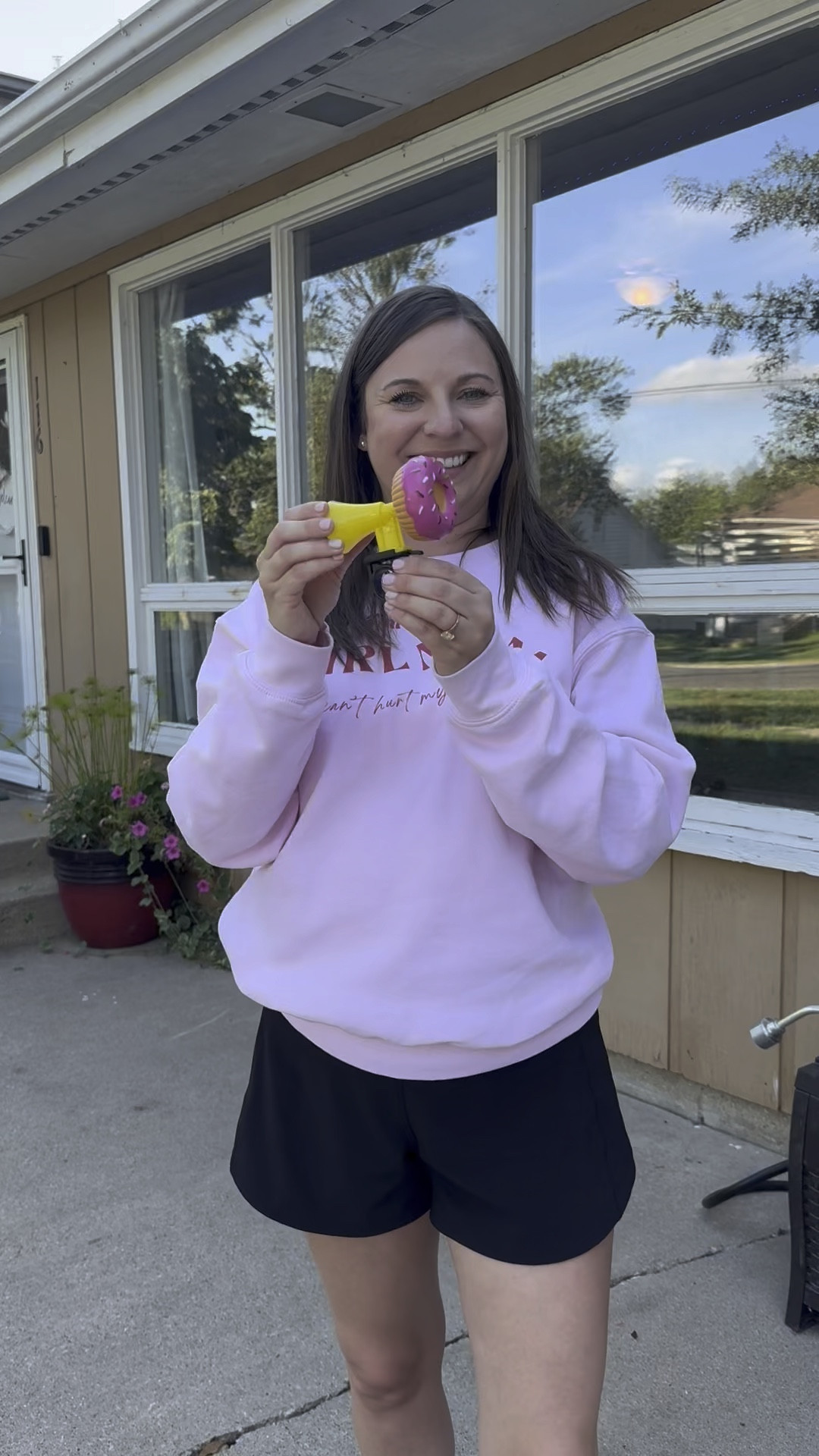 Super fun bike horn! Jackelynn gives its a thumbs up! Available on my amazon storefront & LTK 🥰 #kidsbike #bikehorn #bikebell #donut #kidfun #addtocart #fyp #followme #kidsoftiktok #creator #kidapproved #momapproved 

#LTKFindsUnder50 #LTKKids #LTKVideo