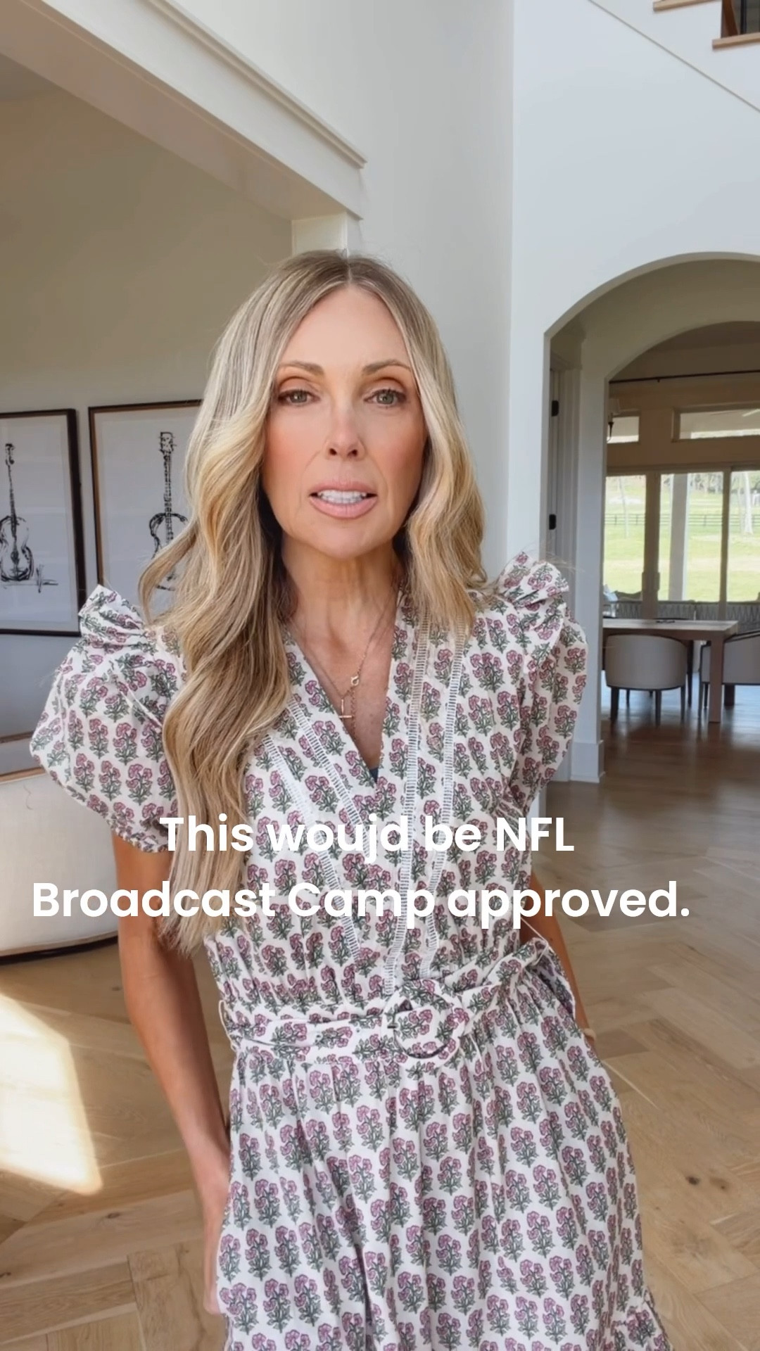 A belted waist and half sleeve make this a flattering fit on all body shapes. 

@Avara #avarapartner