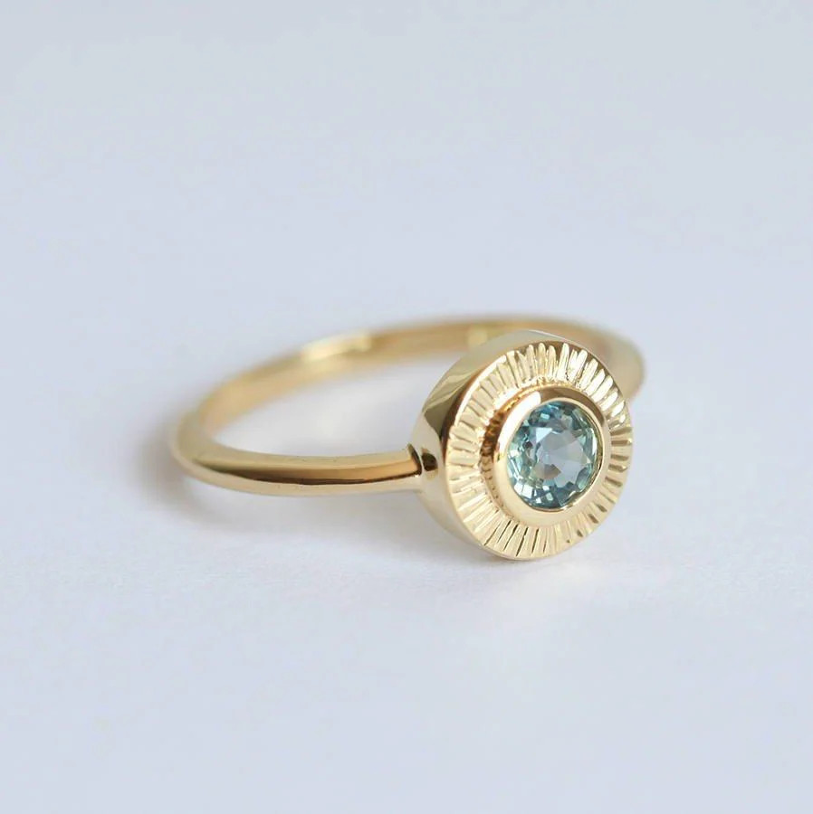 Crey Round Sapphire Ring | capucinne