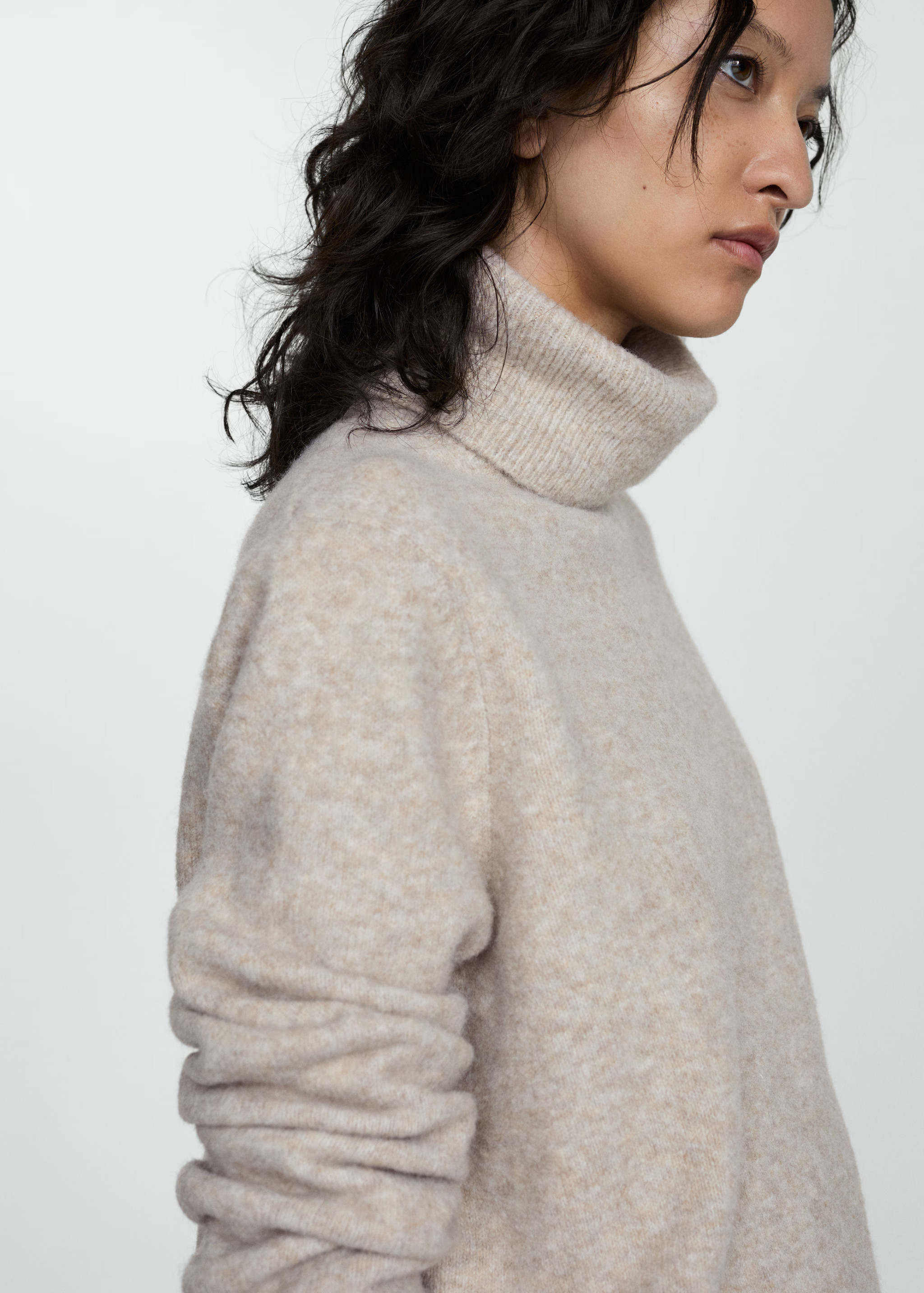 Turtleneck knit sweater | MANGO (UK)