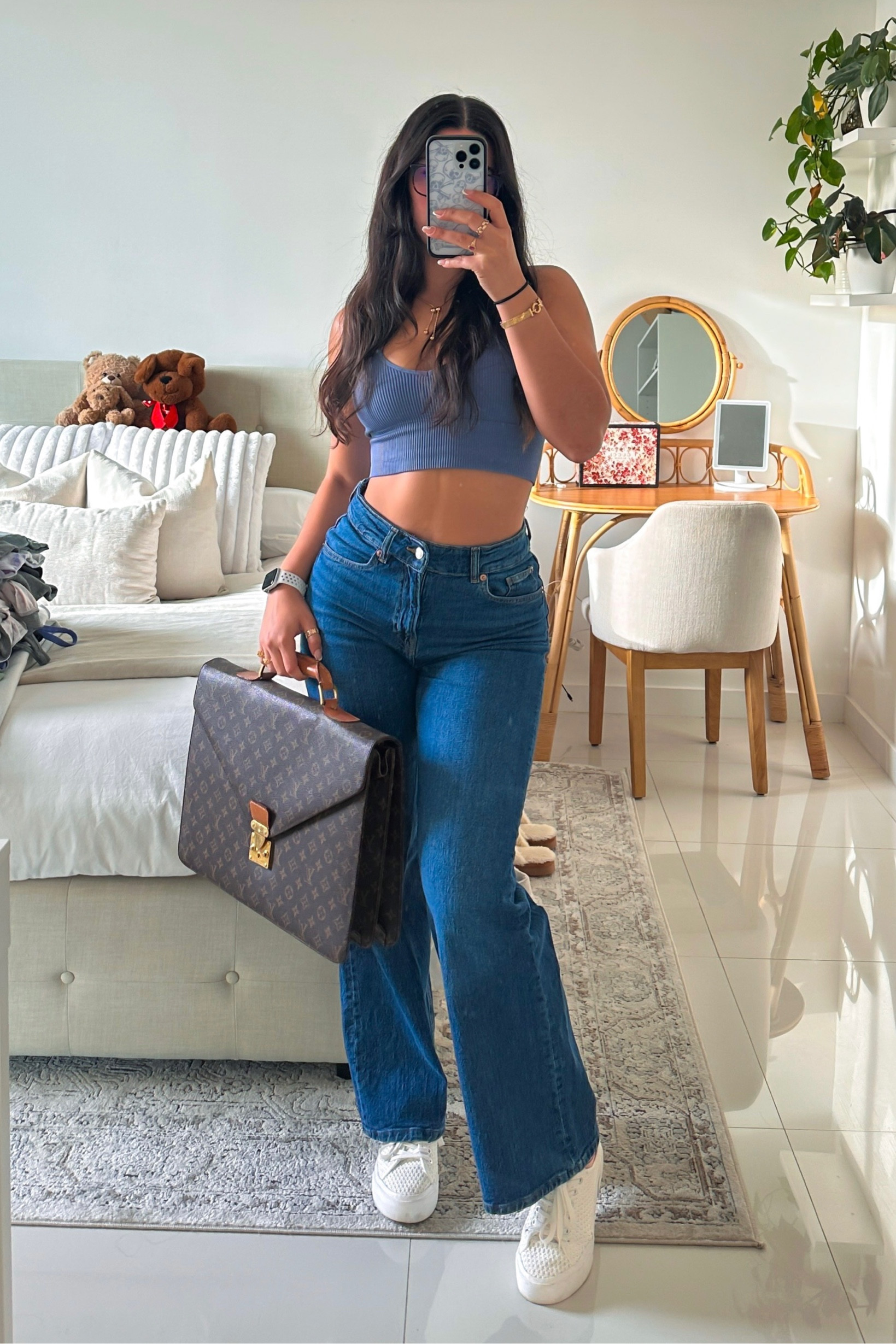 casual wfh outfit | both the top & shoes are currently sold out 🥹 but the jeans are available! they hug your curves PERFECTLY, the best stretchy & flattering jeans for gym gals like me. I wear a size US 6!  


#LTKfitness #LTKworkwear #LTKfindsunder50