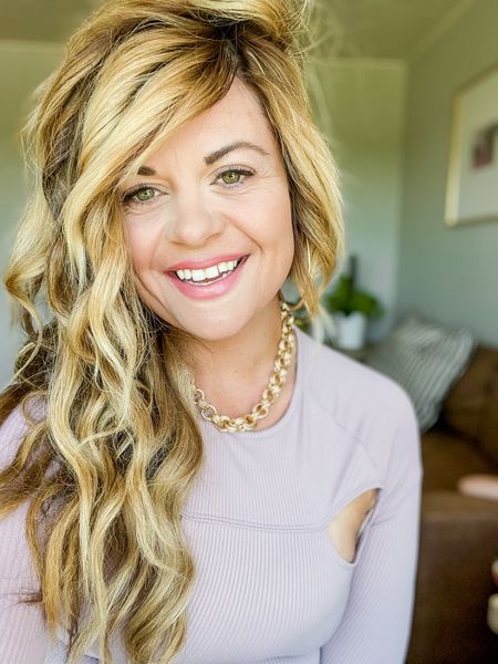 Hey I’m Brandi Sharp! I’m 38 years old and a size 8 in women’s fashion. I also have four children and a handsome husband. I did hair behind the chair for 13 years as a hairstylist and grew my skills in styling and preparing my clients for events. I’m so glad to share online all my top picks in makeup, hair, and women’s fashion. 

I’m sharing my hair extensions and my simple gold jewelry. And my everyday hair products. Click follow! 

Makeup
Amazon
Nordstrom 
Abercrombie and fitch
Concealer
Concealer brush

