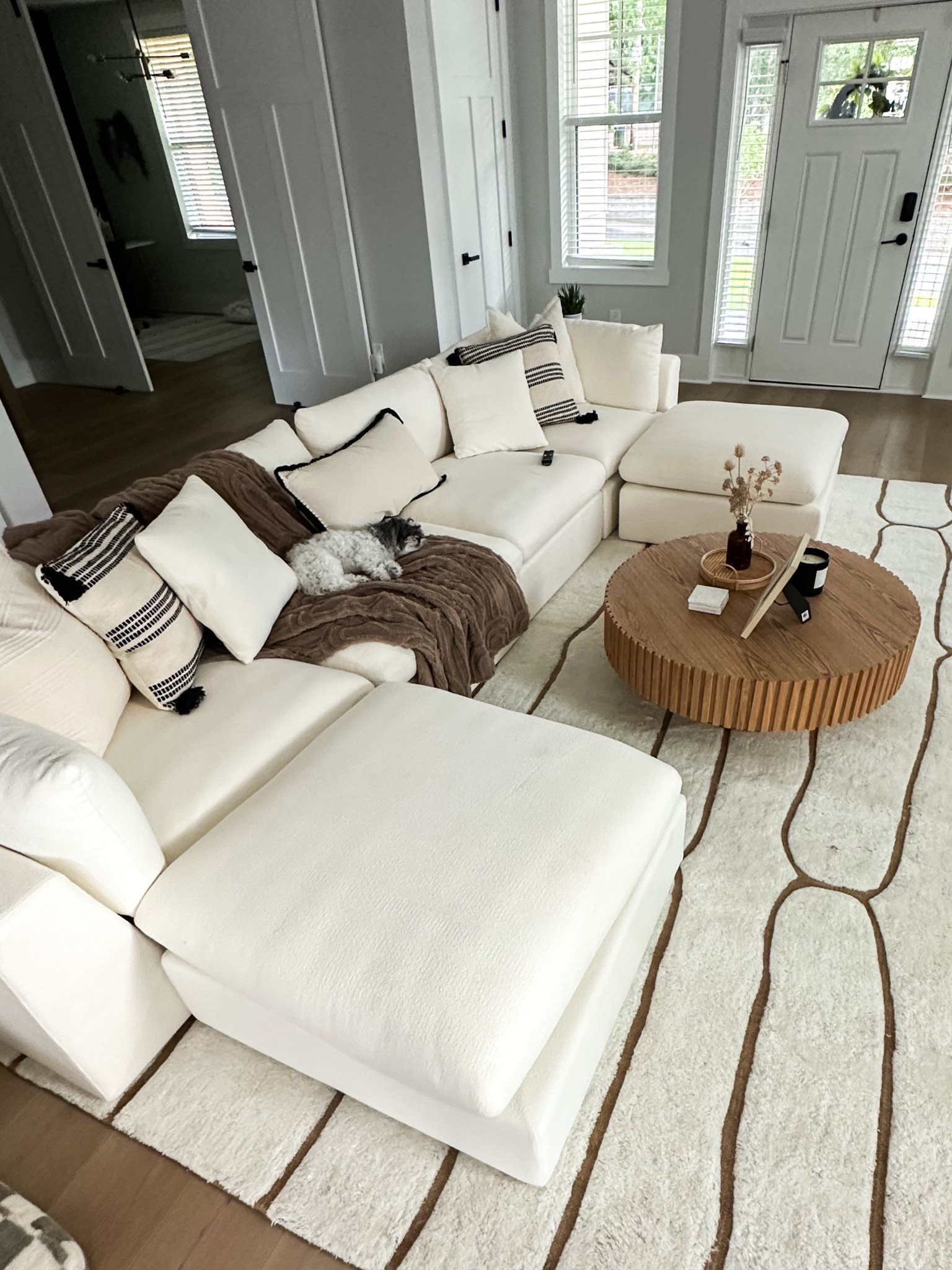 Neutral chic living room decor! Great Amazon couch similar to the cloud couch

#LTKStyleTip #LTKHome