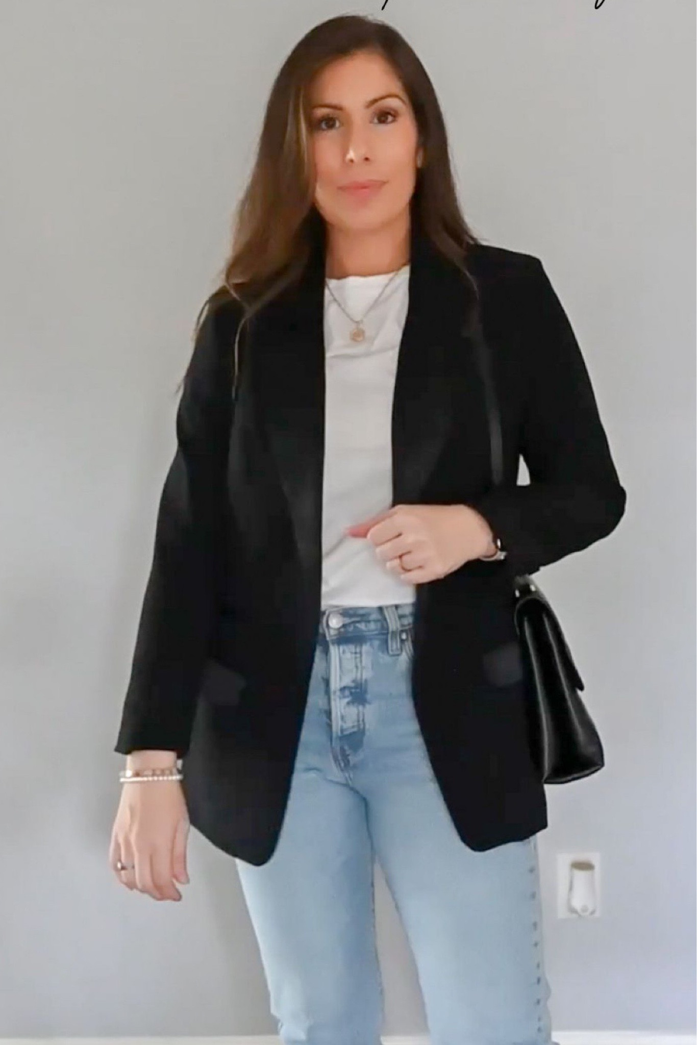This black blazer simply elevated the whole look. Add this to a simple white tee and pair of jeans & you’re good to go! Name a better combo!

Denim//blazers//black blazer//casual tee 

#LTKunder50 #LTKstyletip #LTKunder100