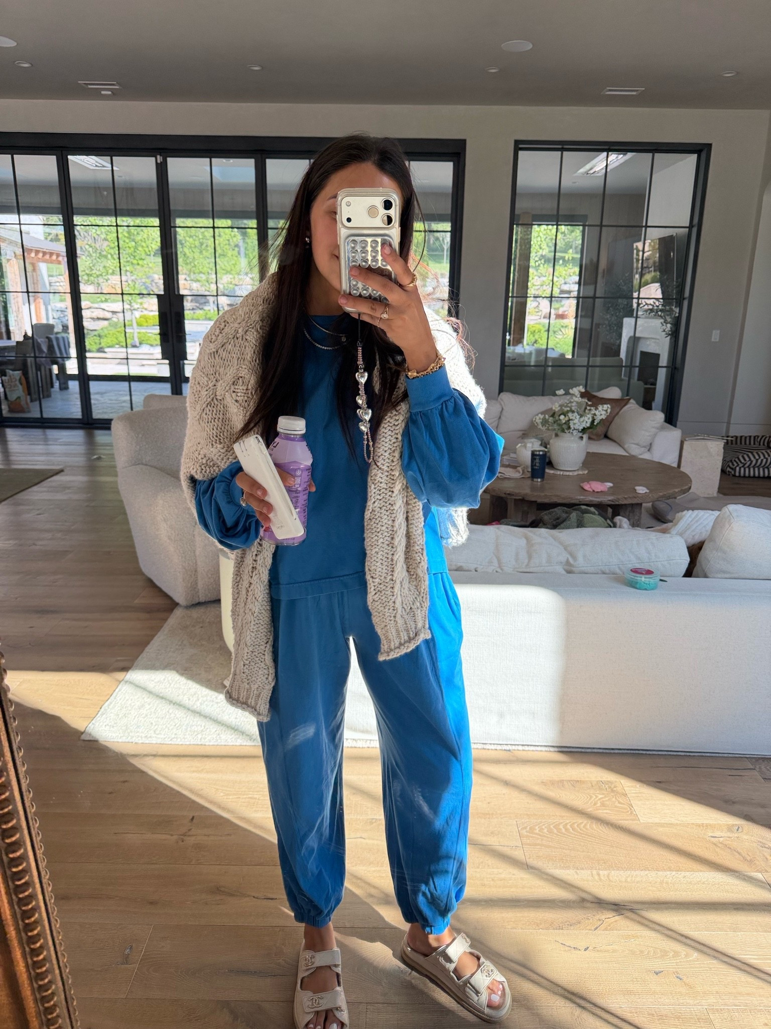This color and material is what I’m obsessed with right now 💙

Size: medium 

Dressupbuttercup.com #dressupbuttercup #dederaad

#LTKmomlife #LTKootd #LTKdayinmylife