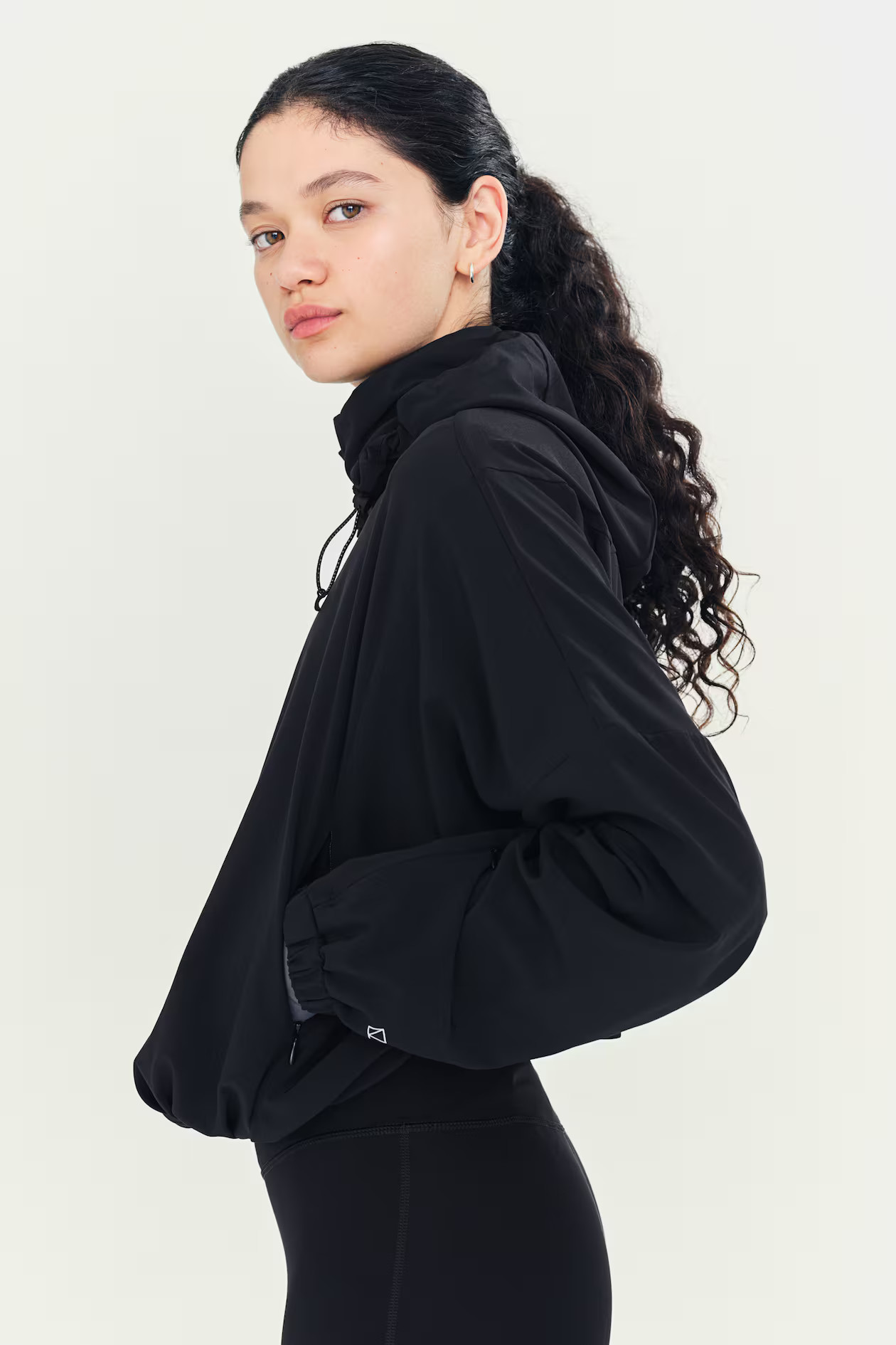 Windproof Activewear Jacket in DryMove™ | H&M (US + CA)