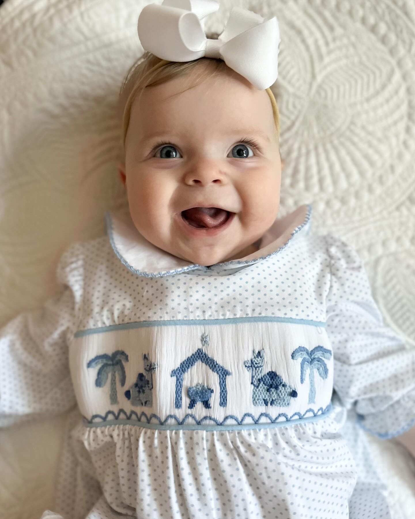 Addison’s #ootd • It’s so easy to get caught up in the hustle and bustle of getting gifts, traveling to see friends and family and making things “picture perfect” in the days leading up to Christmas. Our house has been reminded to slow down (literally) and the true meaning of this season is so important.